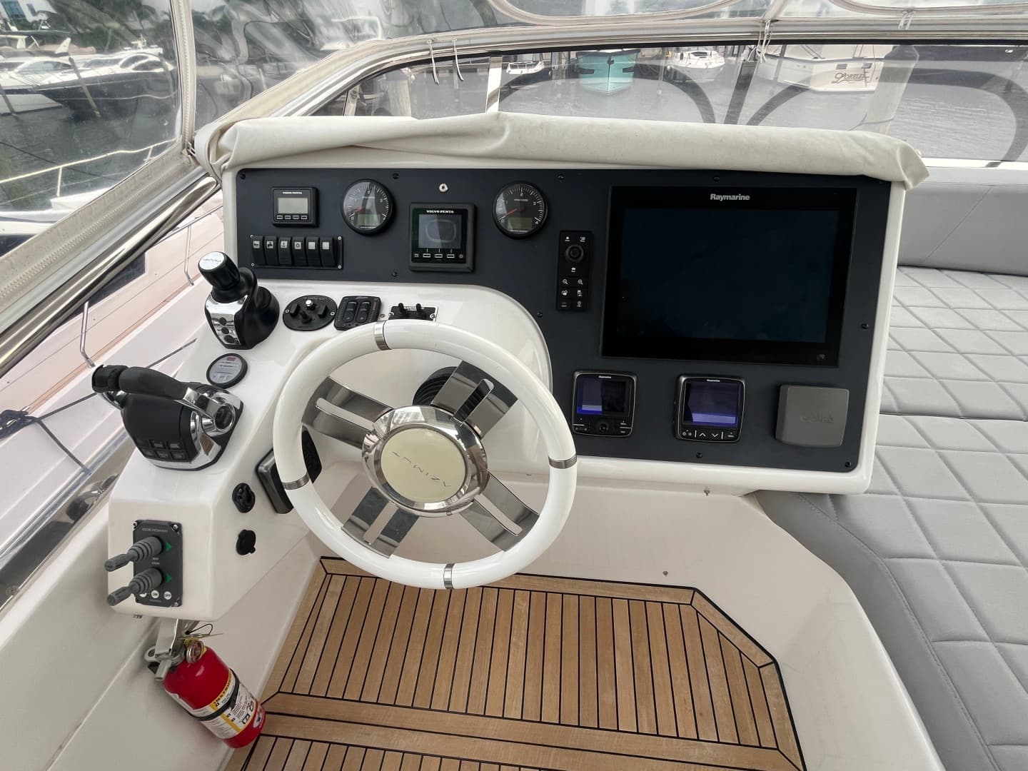 2015 Azimut 54 FLY