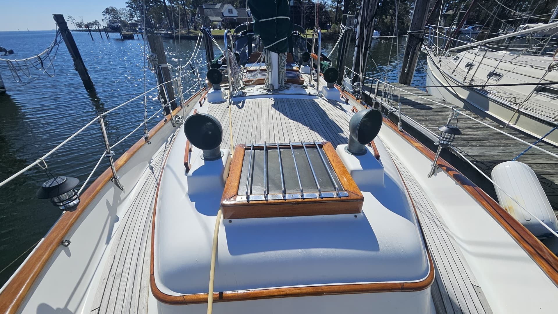 1985 Hans Christian 33T