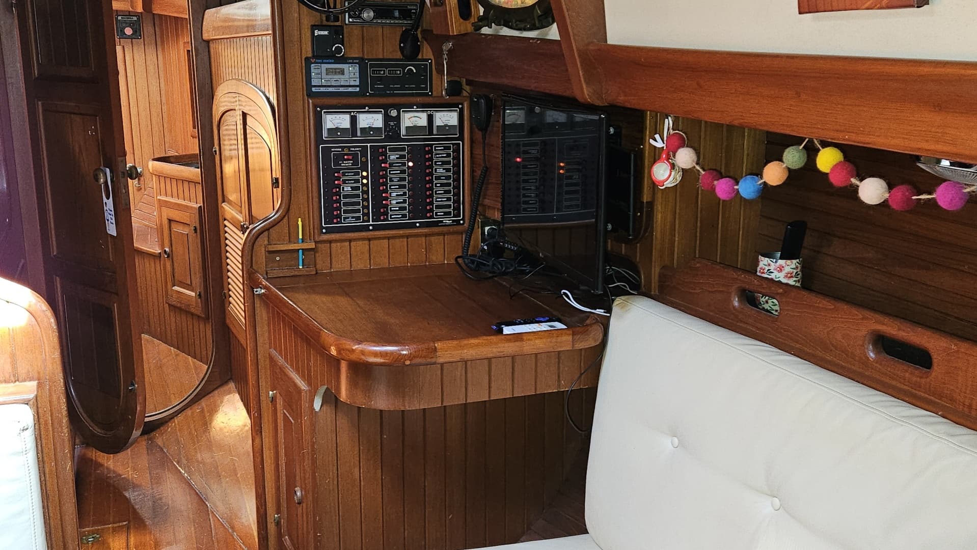 1985 Hans Christian 33T