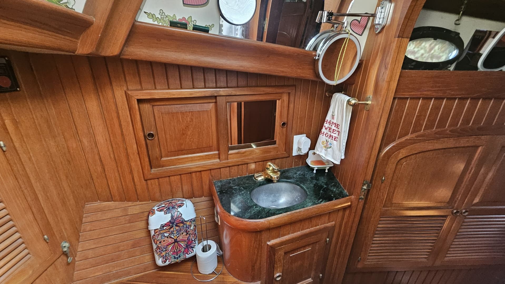 1985 Hans Christian 33T