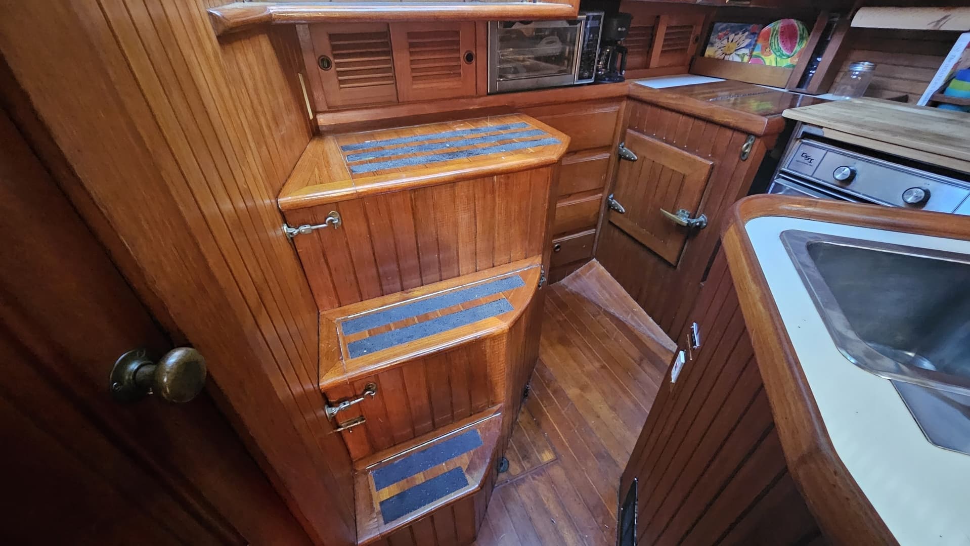 1985 Hans Christian 33T