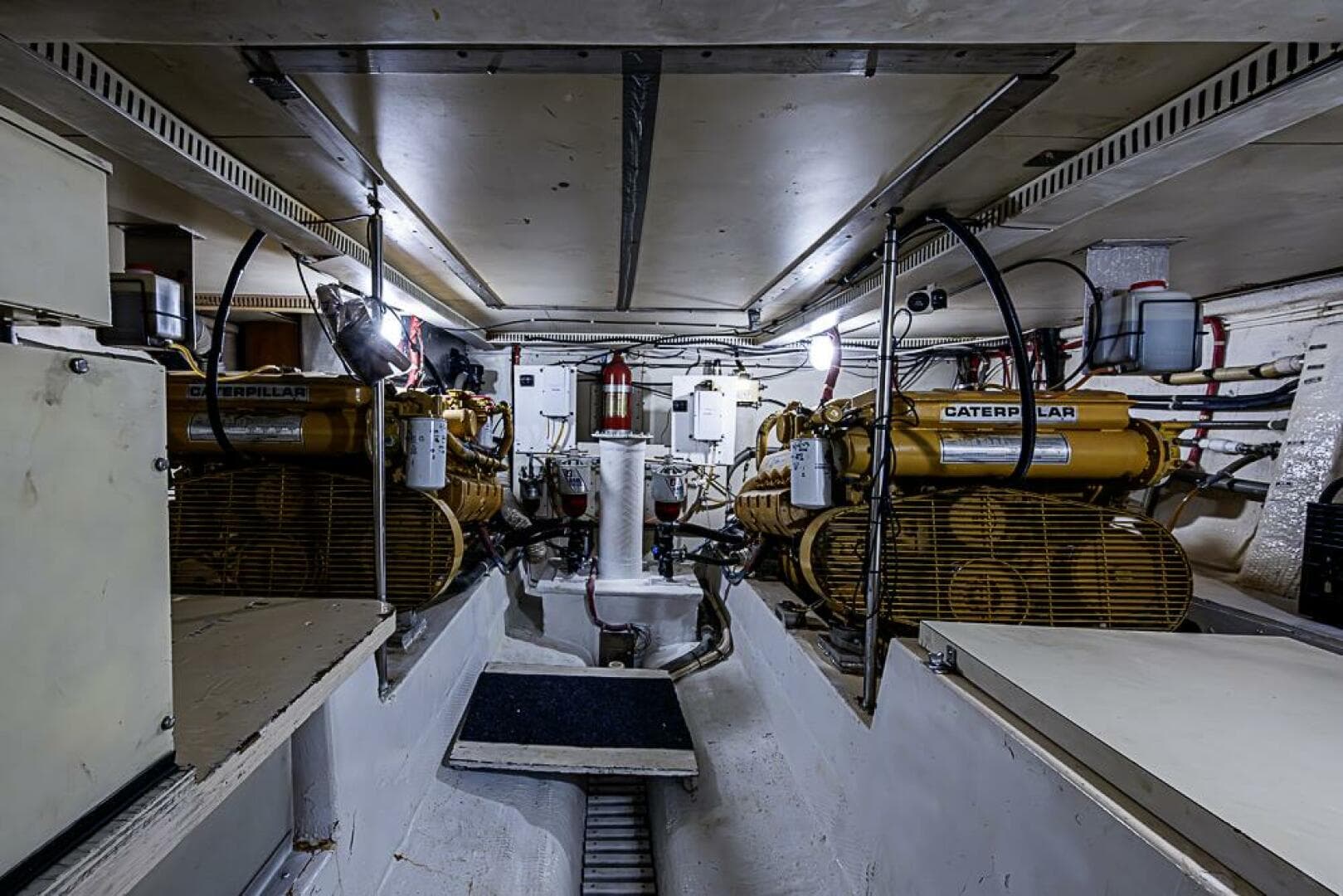 1985 Gulfstar 44 Motor Yacht