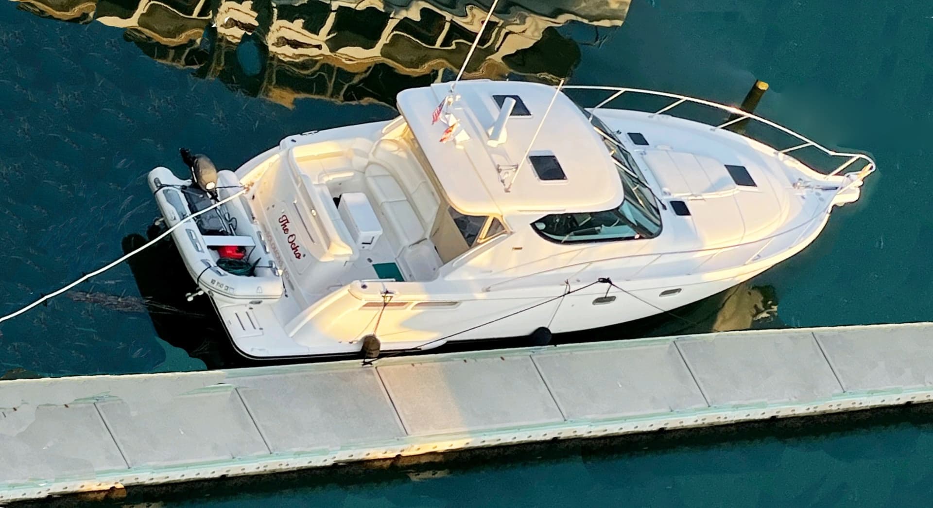 2009 Tiara Yachts Sovran 4300