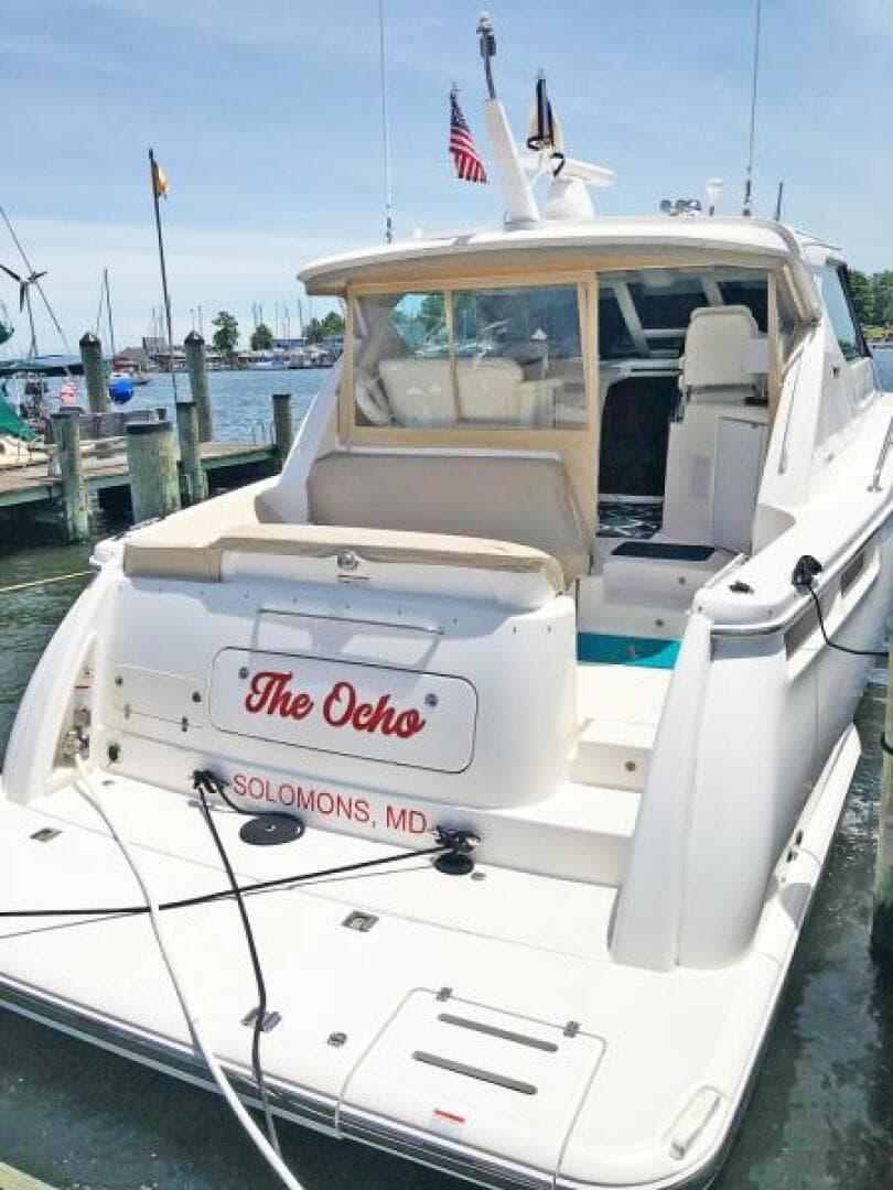 2009 Tiara Yachts Sovran 4300