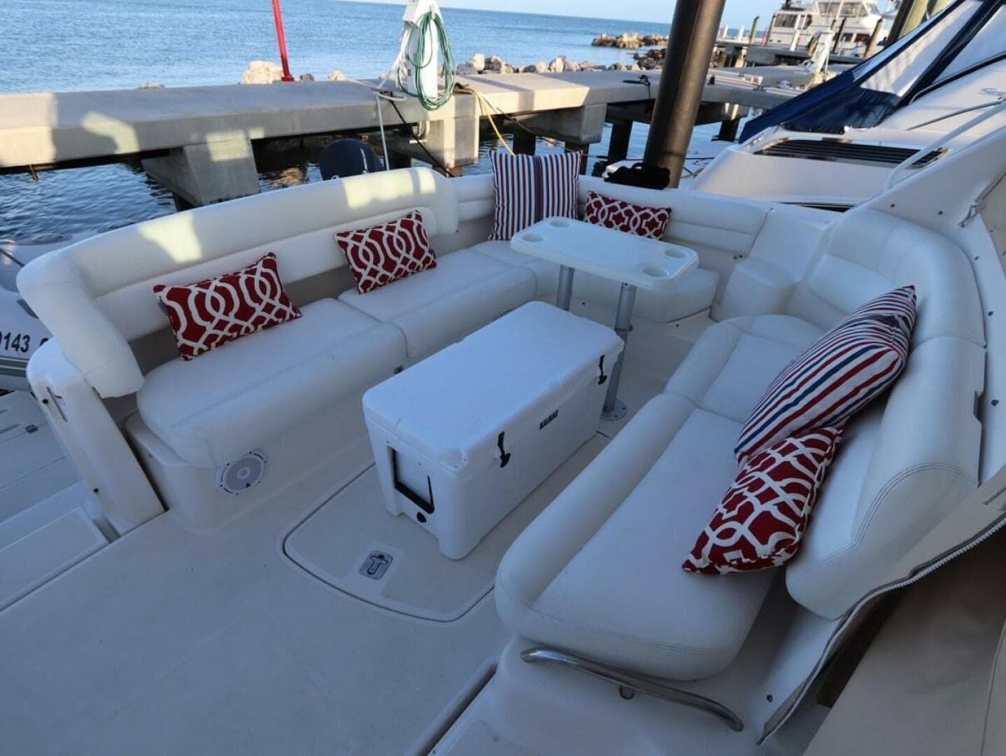 2009 Tiara Yachts Sovran 4300