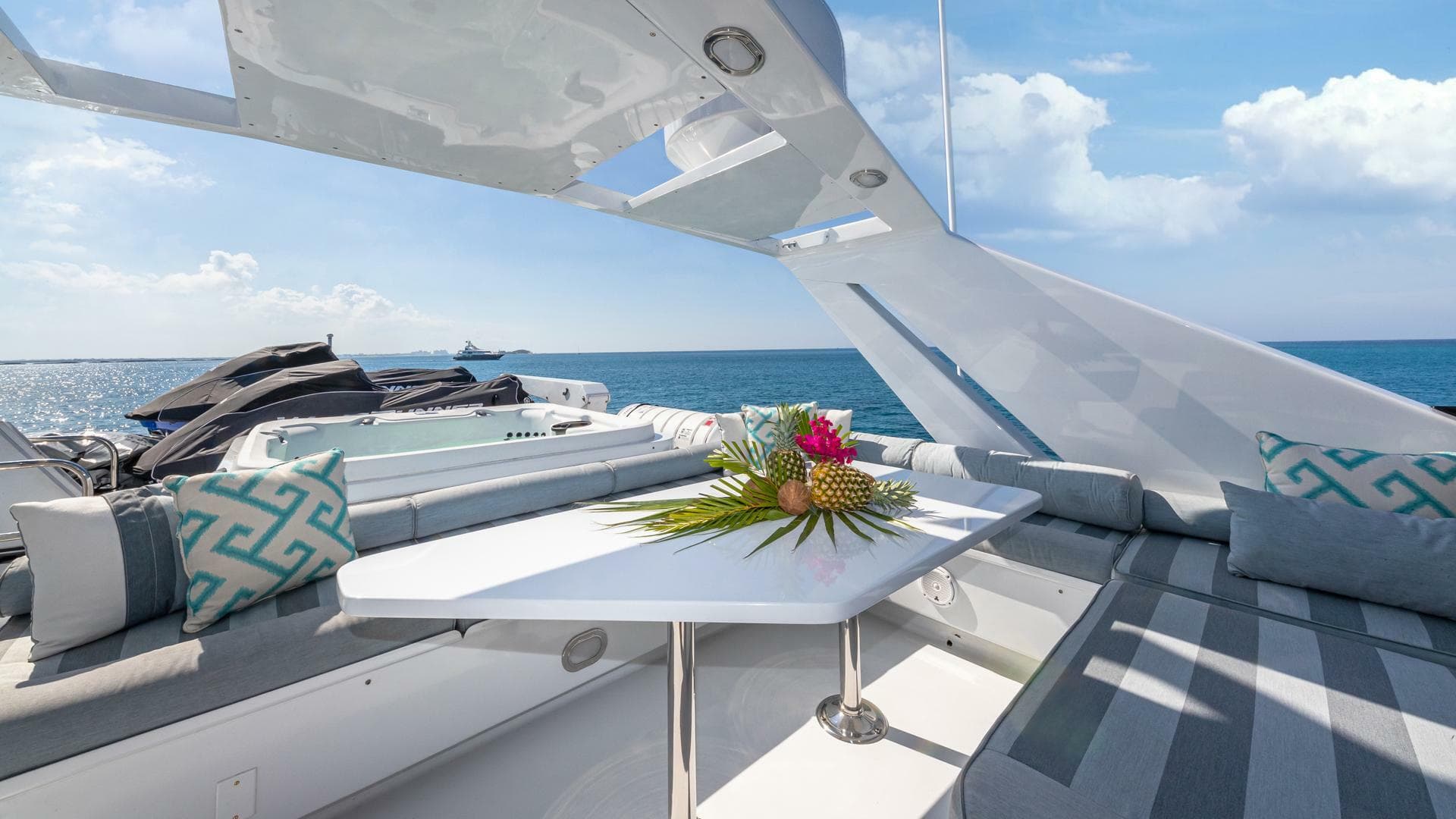 1997 Broward Raised Pilothouse