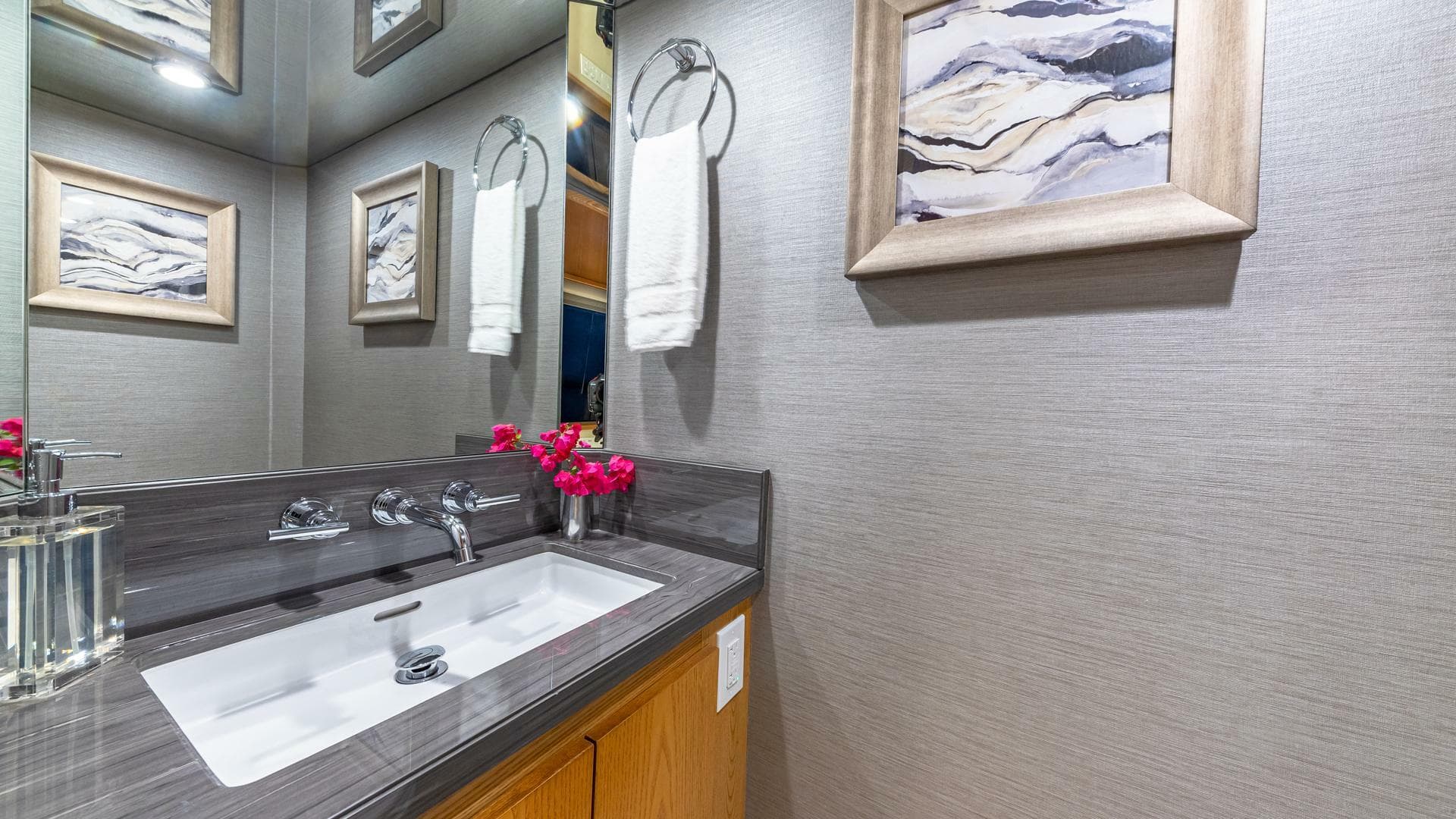 1997 Broward Raised Pilothouse