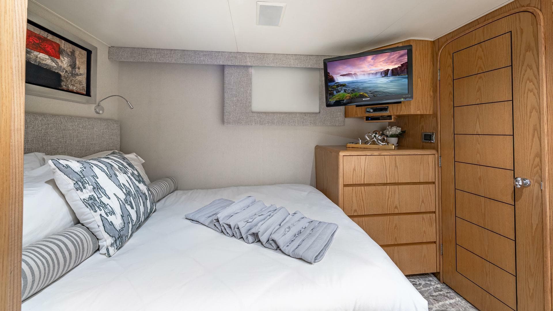 1997 Broward Raised Pilothouse