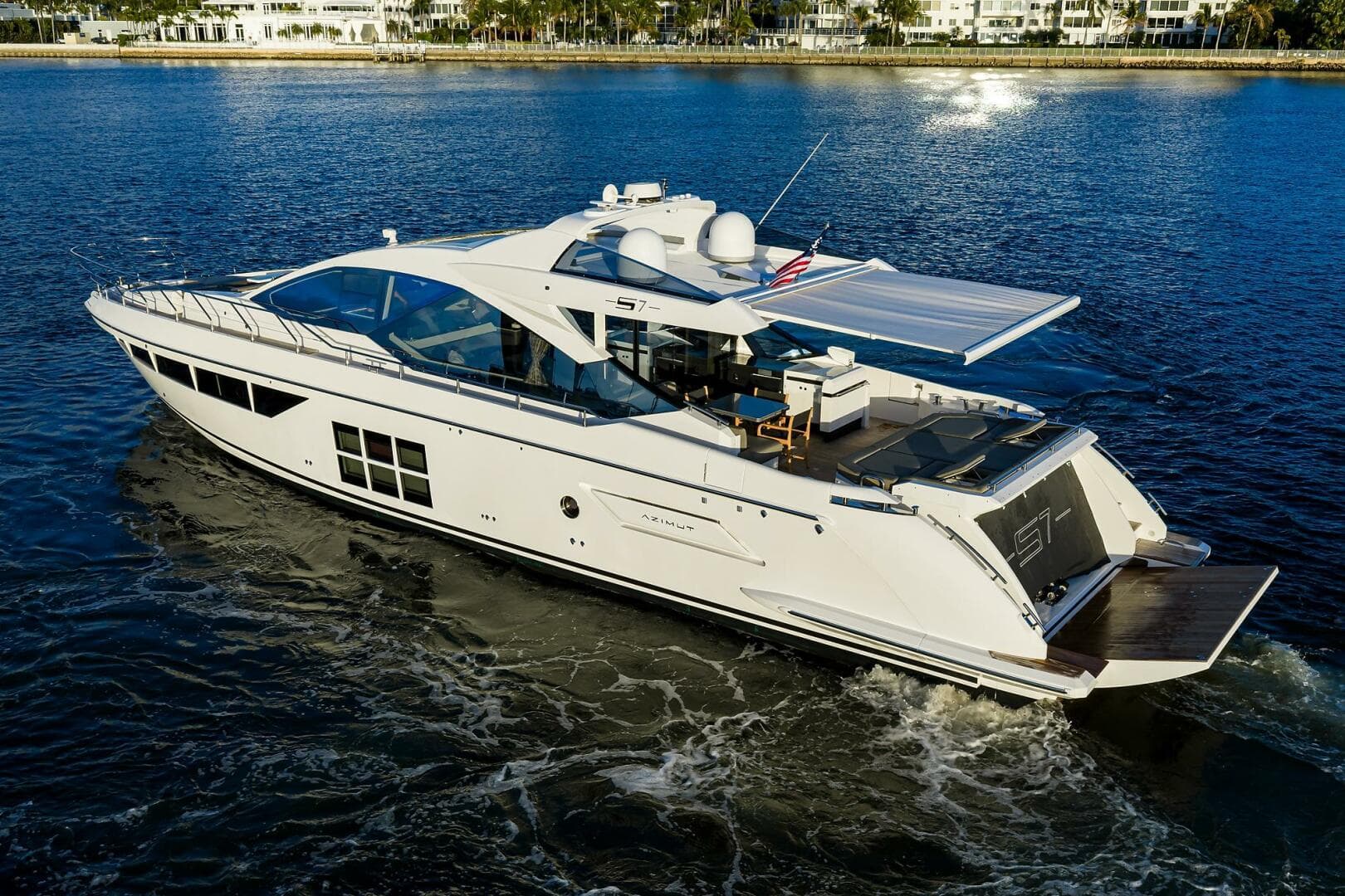 2019 Azimut S7