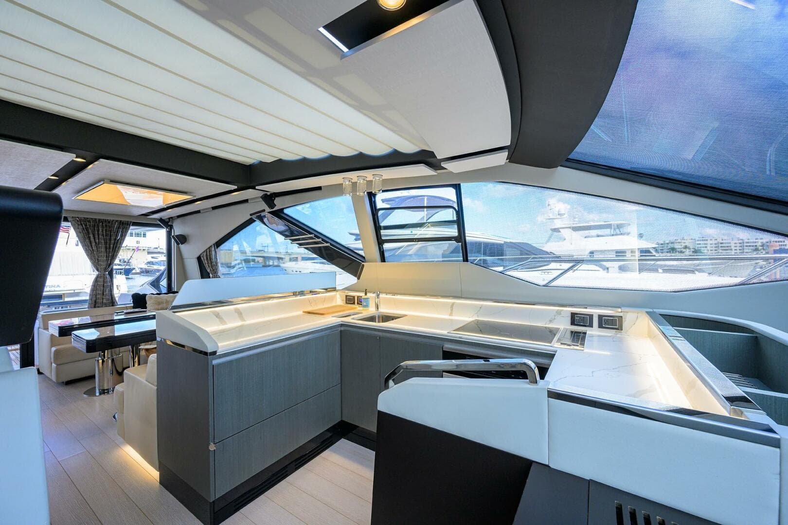 2019 Azimut S7