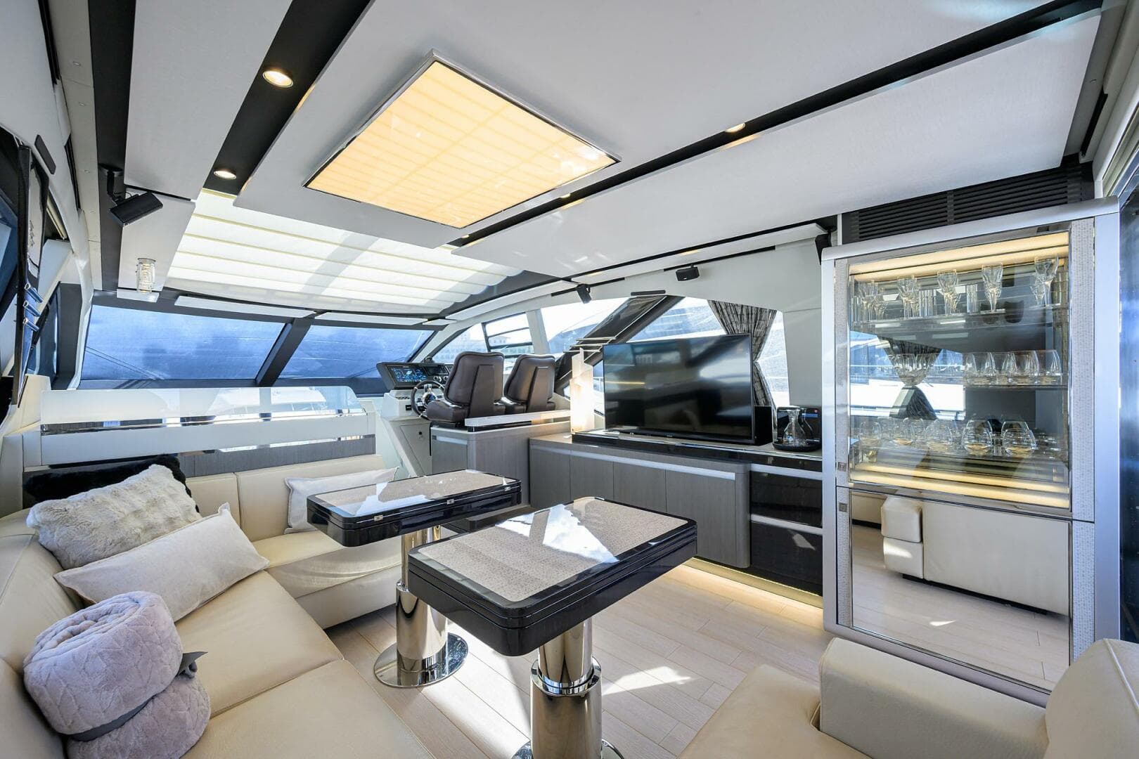2019 Azimut S7