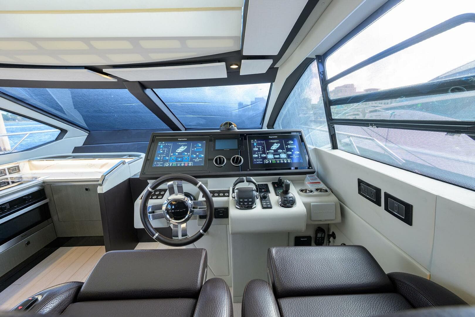 2019 Azimut S7