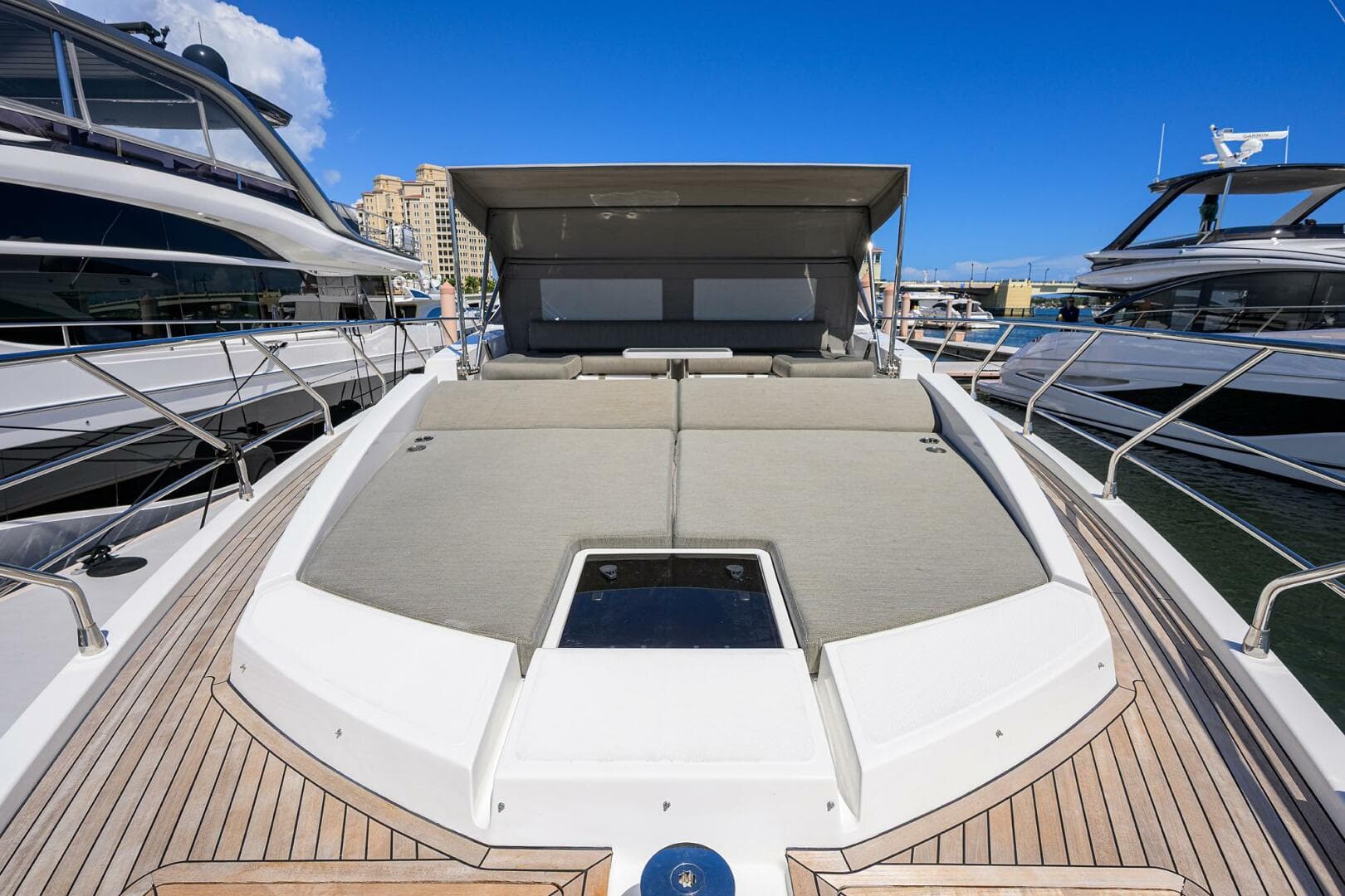 2019 Azimut S7