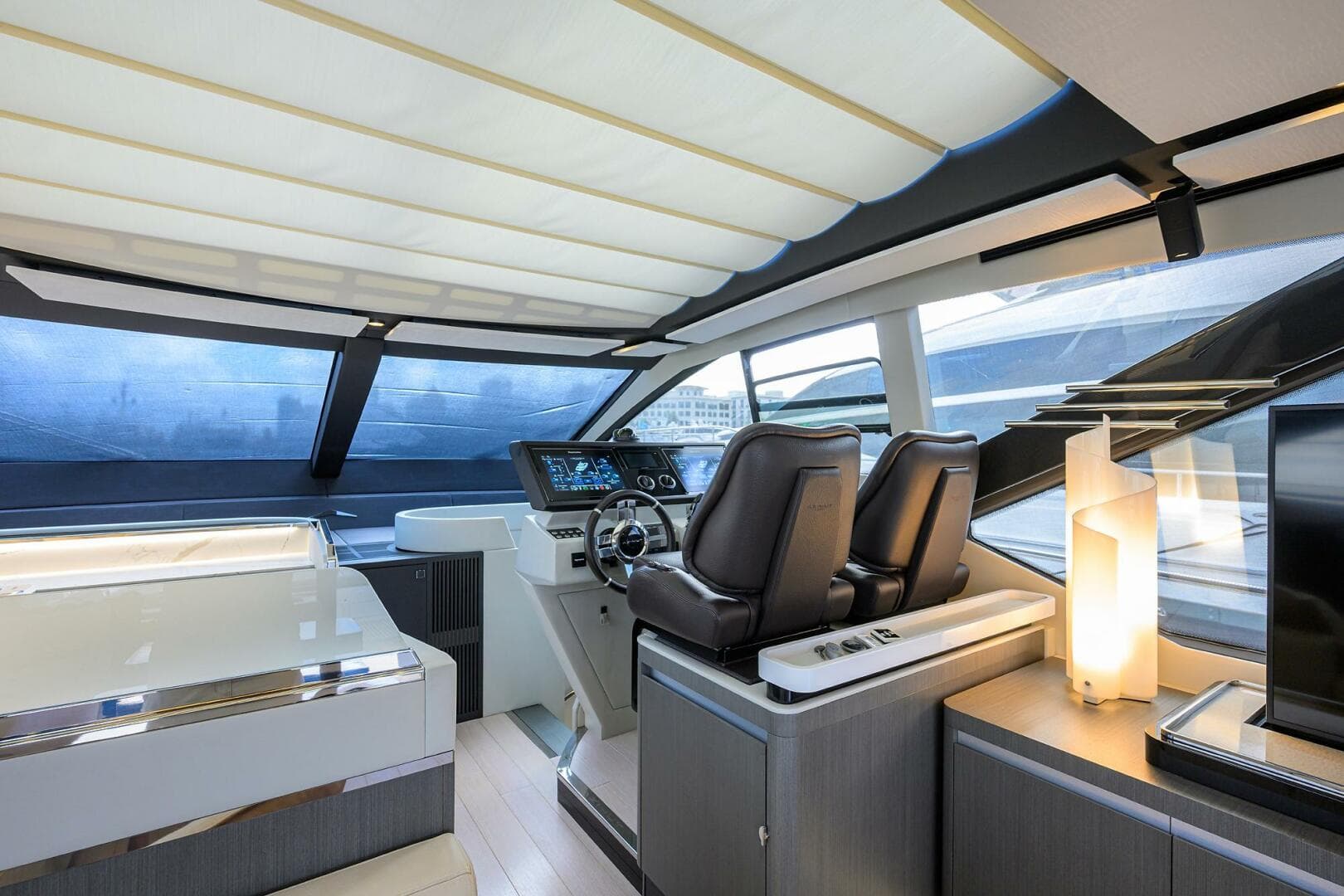 2019 Azimut S7