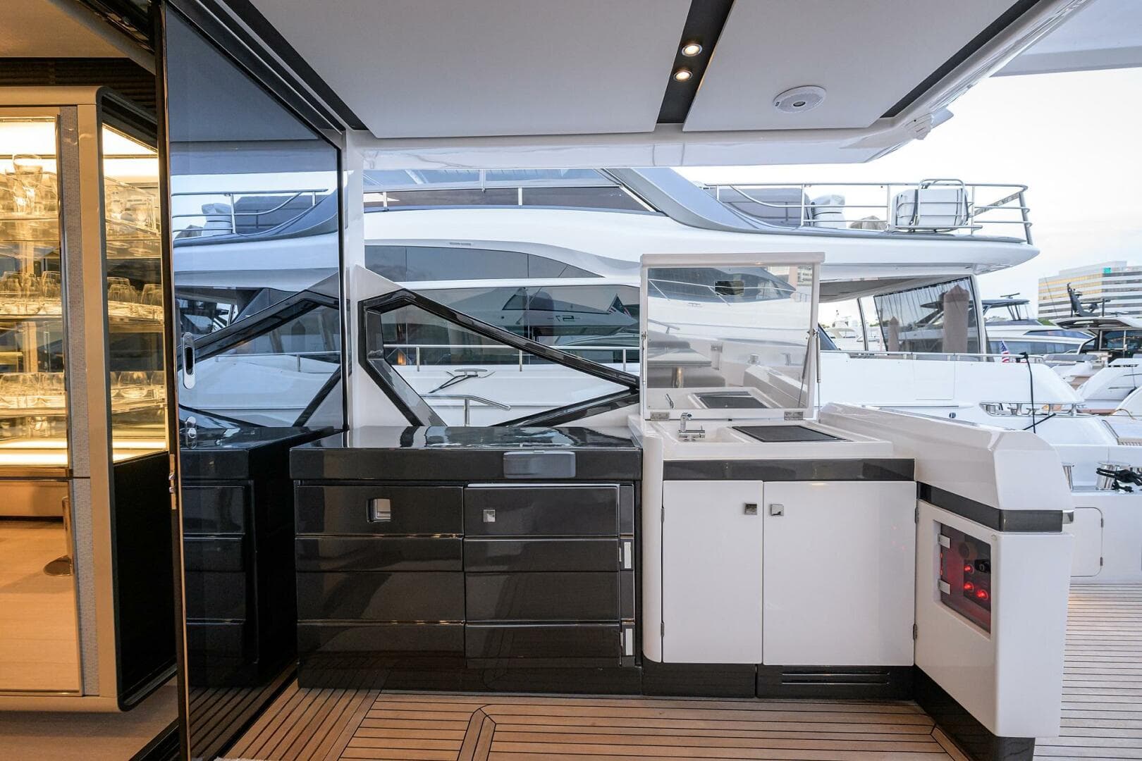 2019 Azimut S7
