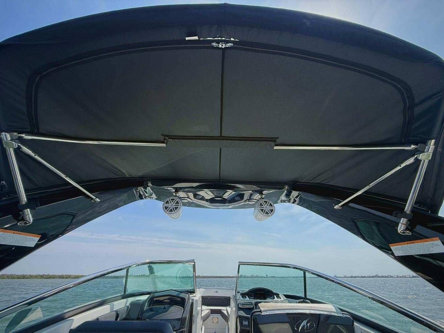 2020 Monterey 29 305SSD