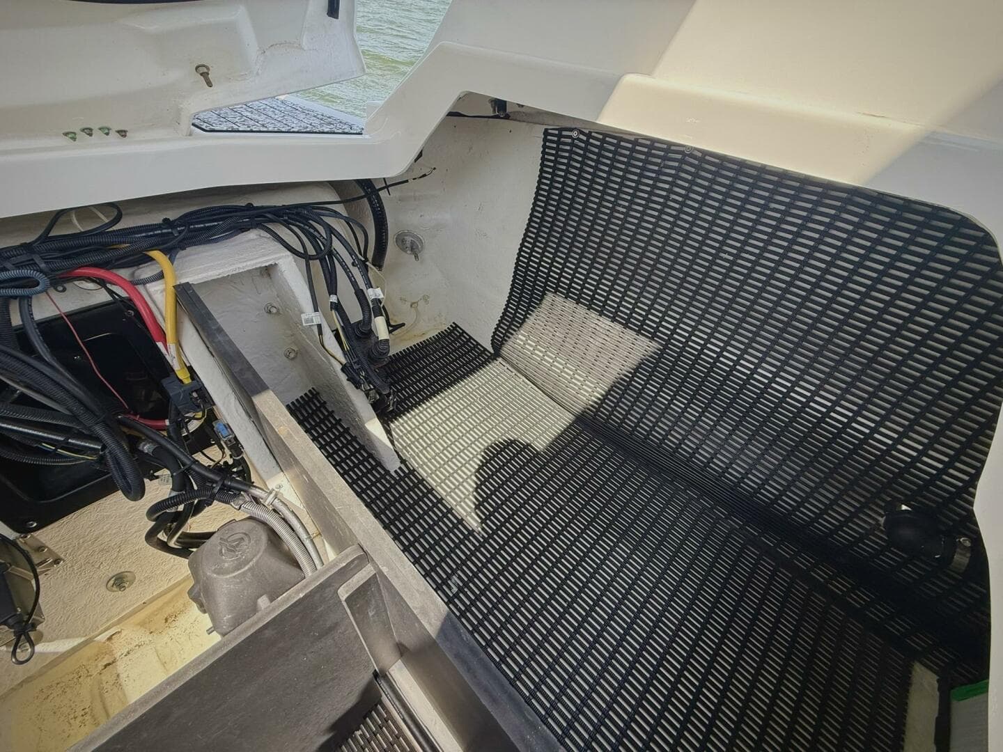 2020 Monterey 29 305SSD