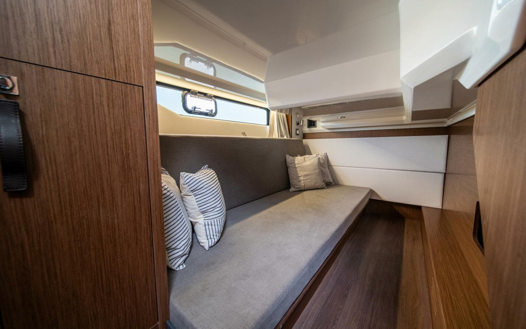 2026 Beneteau Antares 12 Coupe