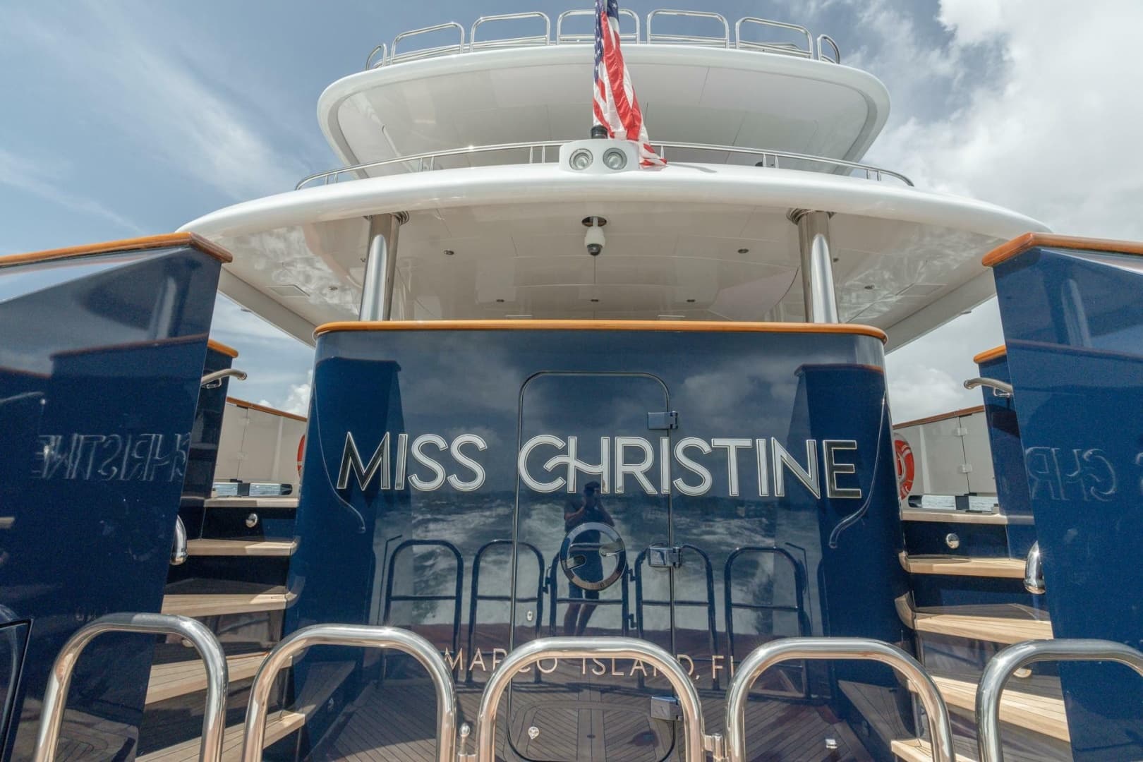 2006 Trinity Yachts Tri-Deck MY