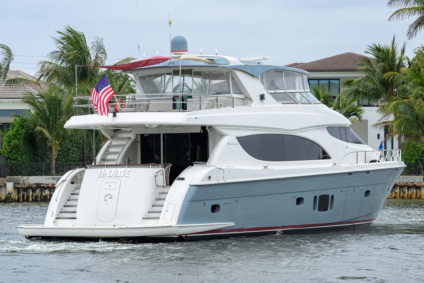 2013 Hatteras 80 Motor Yacht