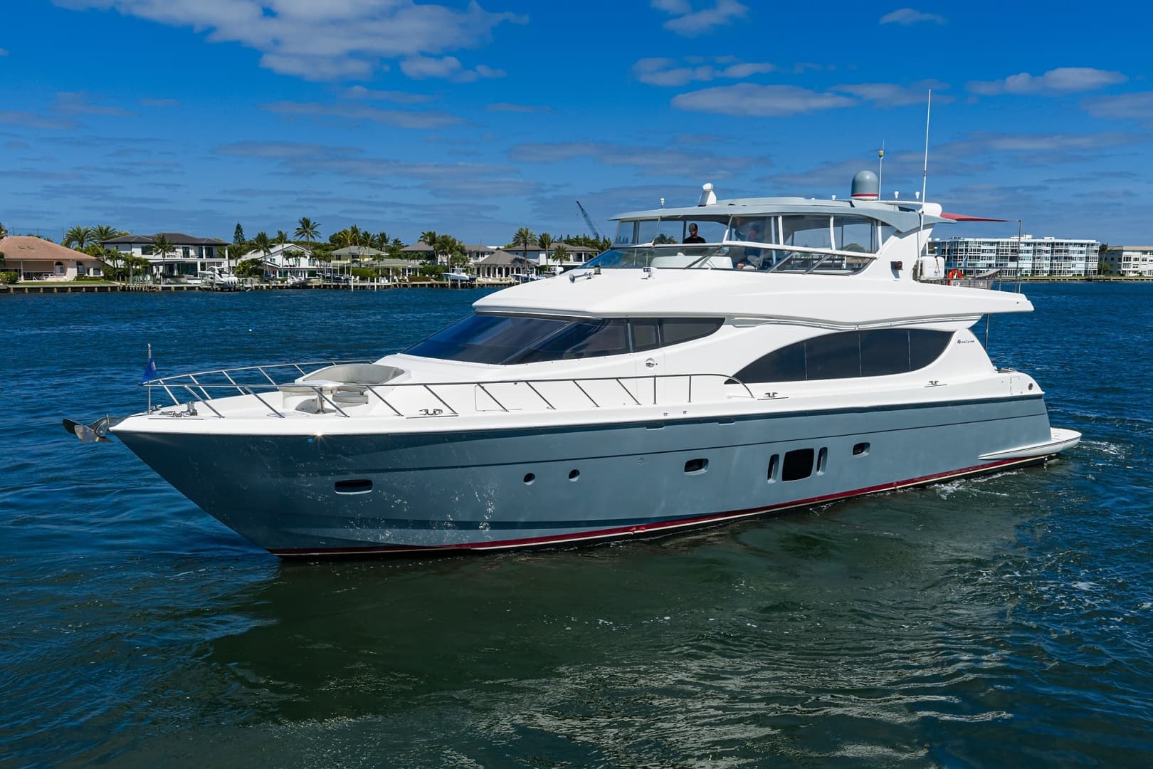 2013 Hatteras 80 Motor Yacht