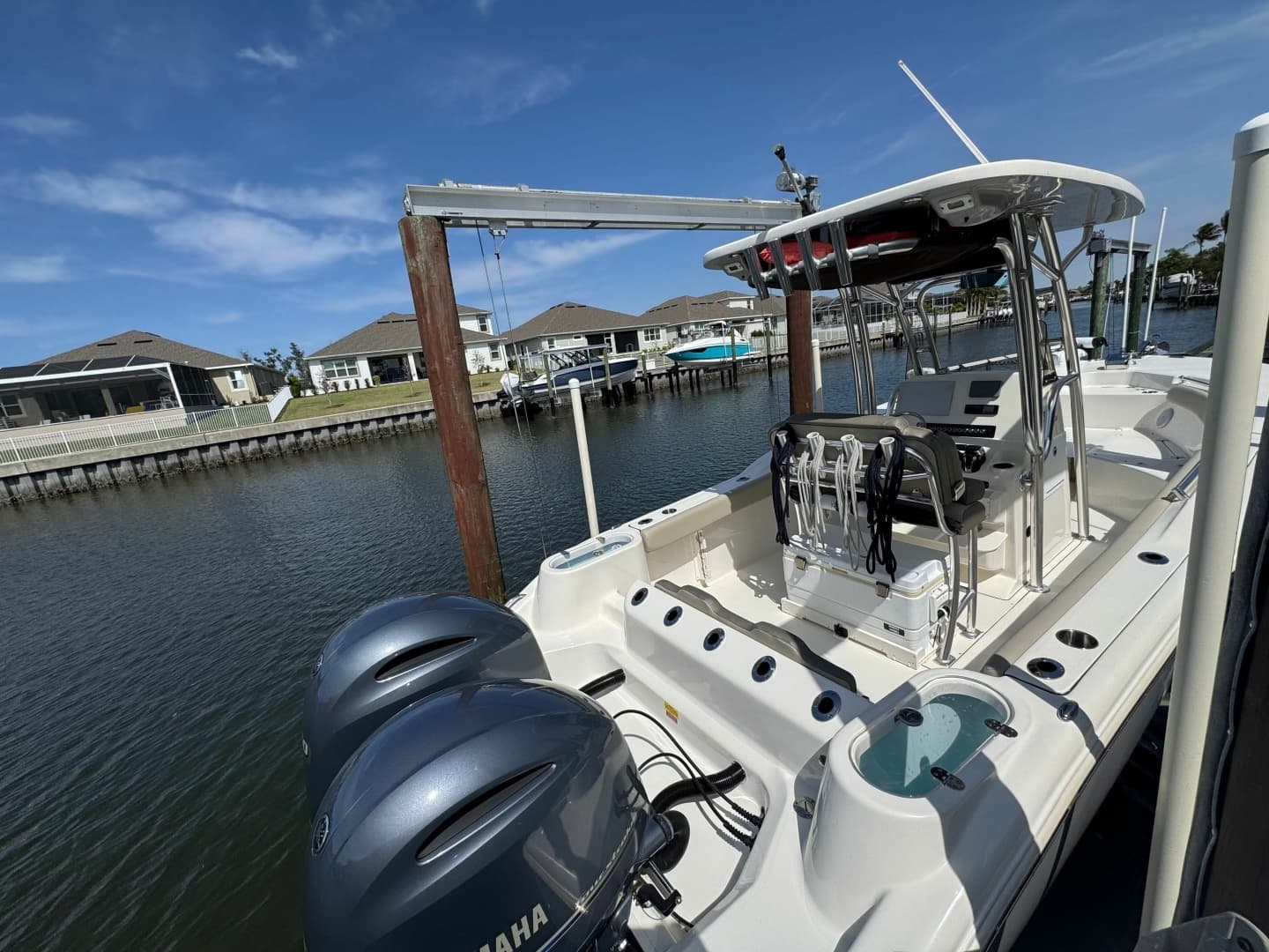 2022 Key West 244 Center Console