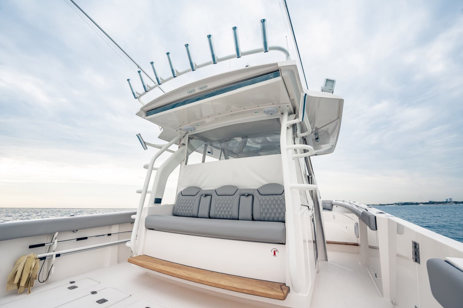 2017 Pursuit S 408 Sport