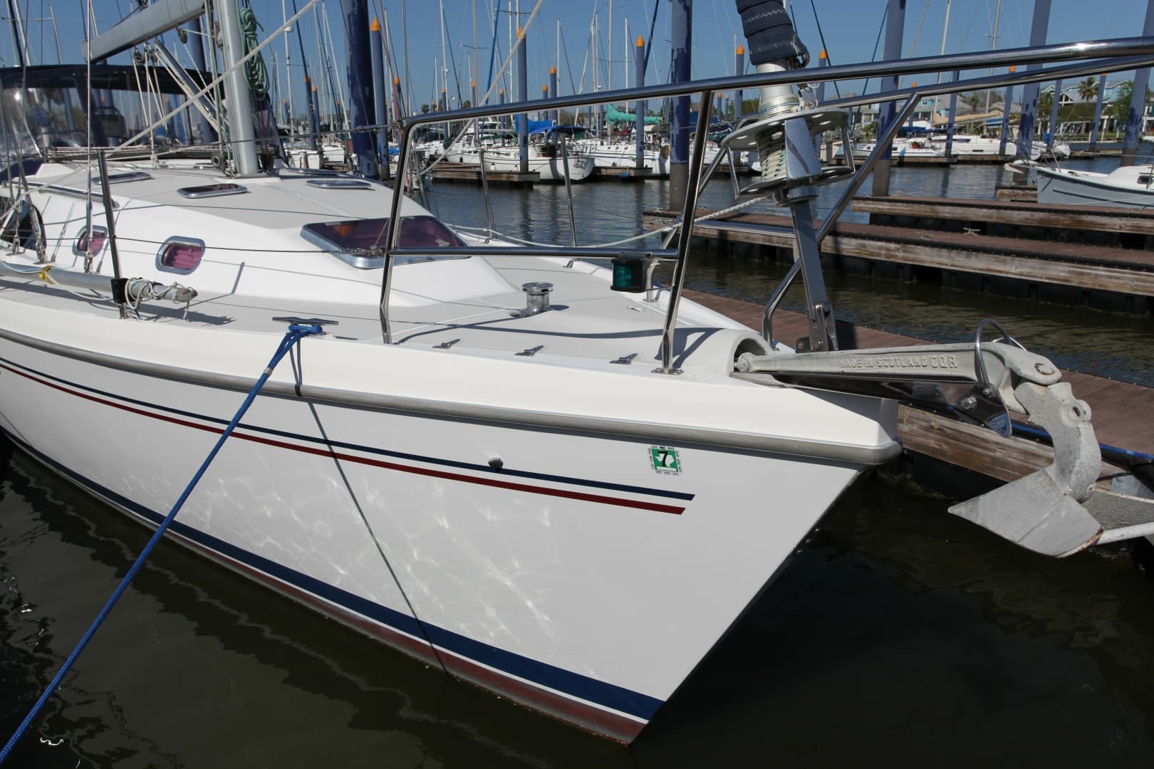 2005 Catalina 387
