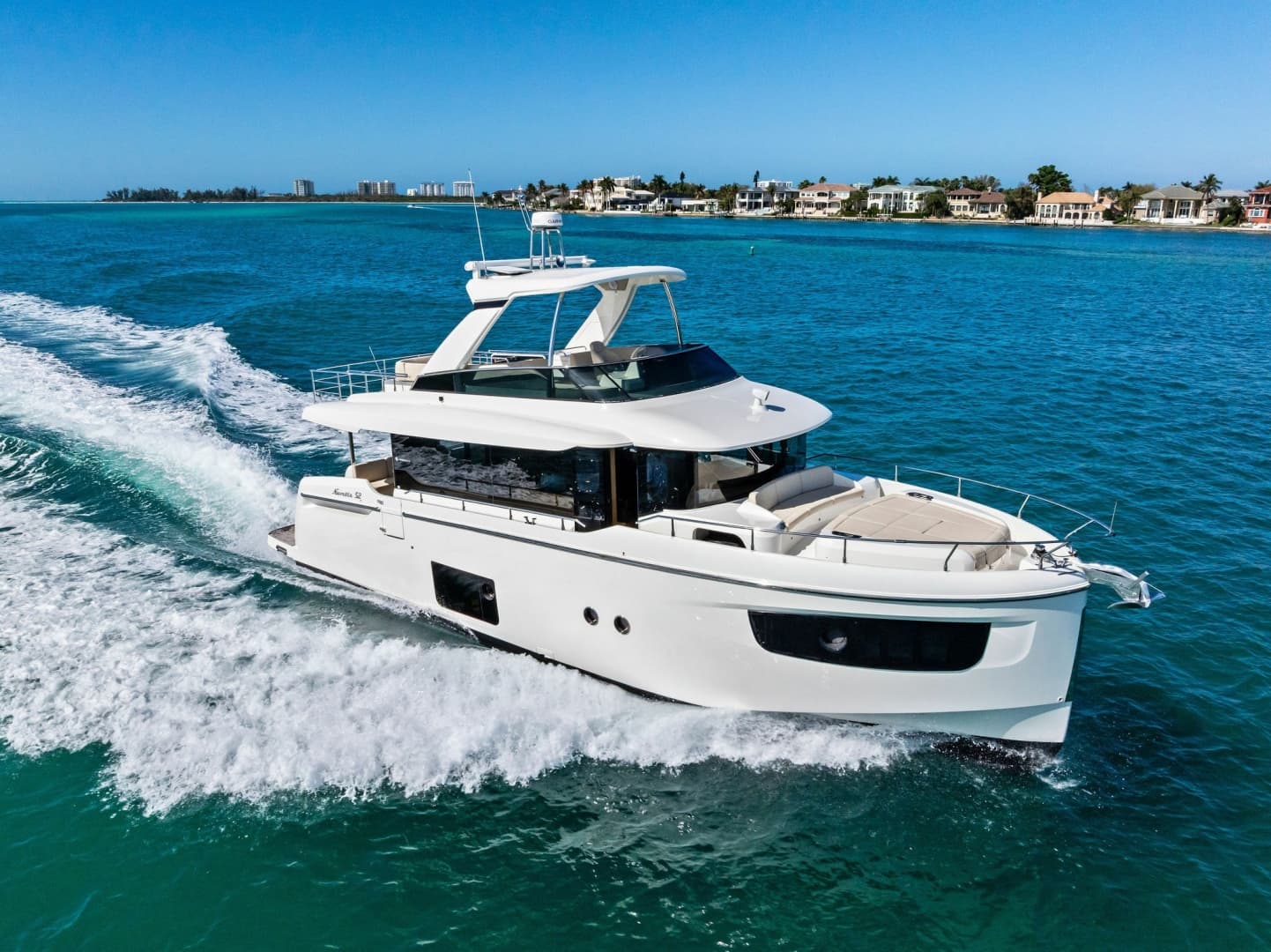 2019 Absolute 52 Navetta