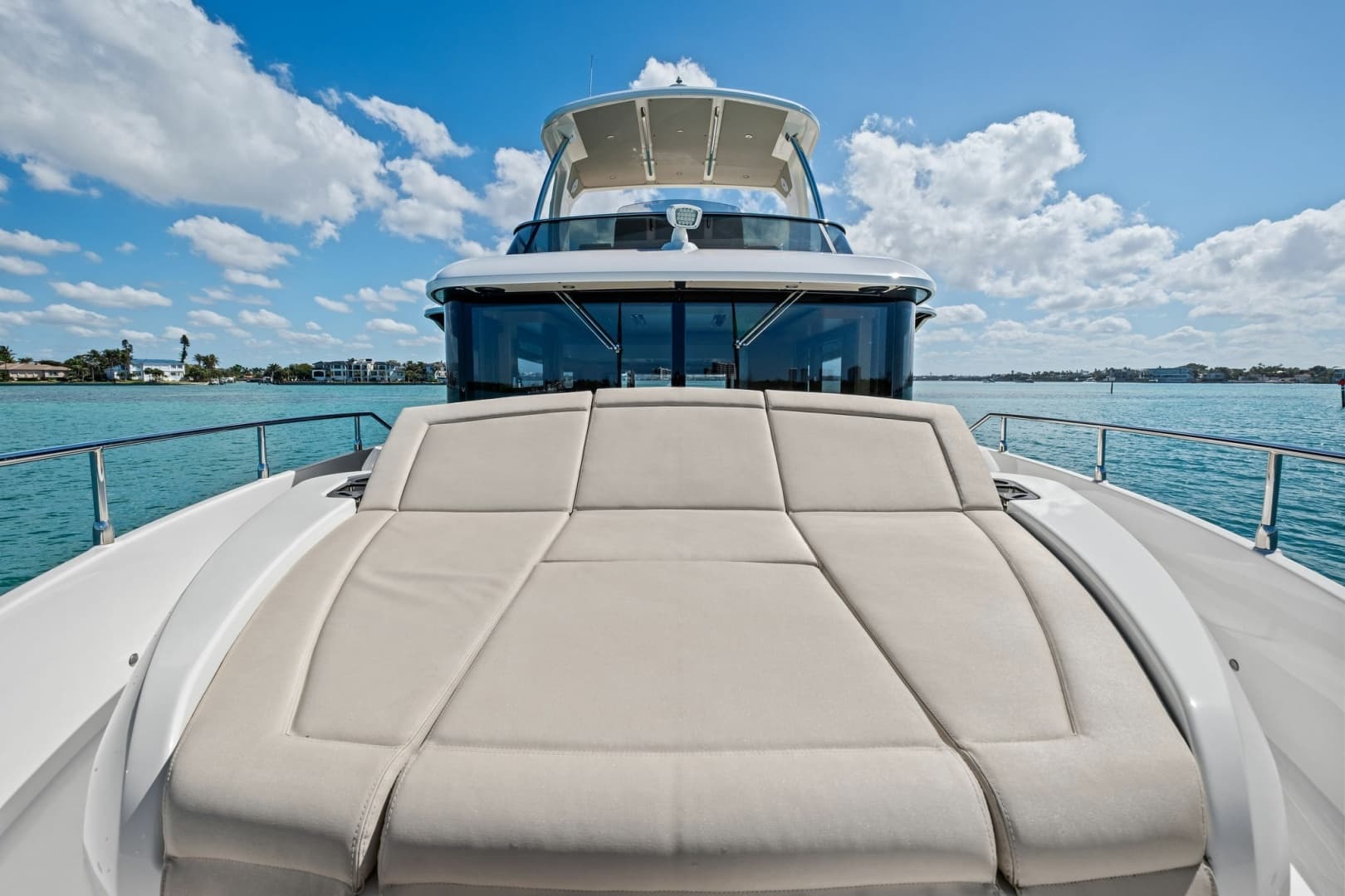 2019 Absolute 52 Navetta
