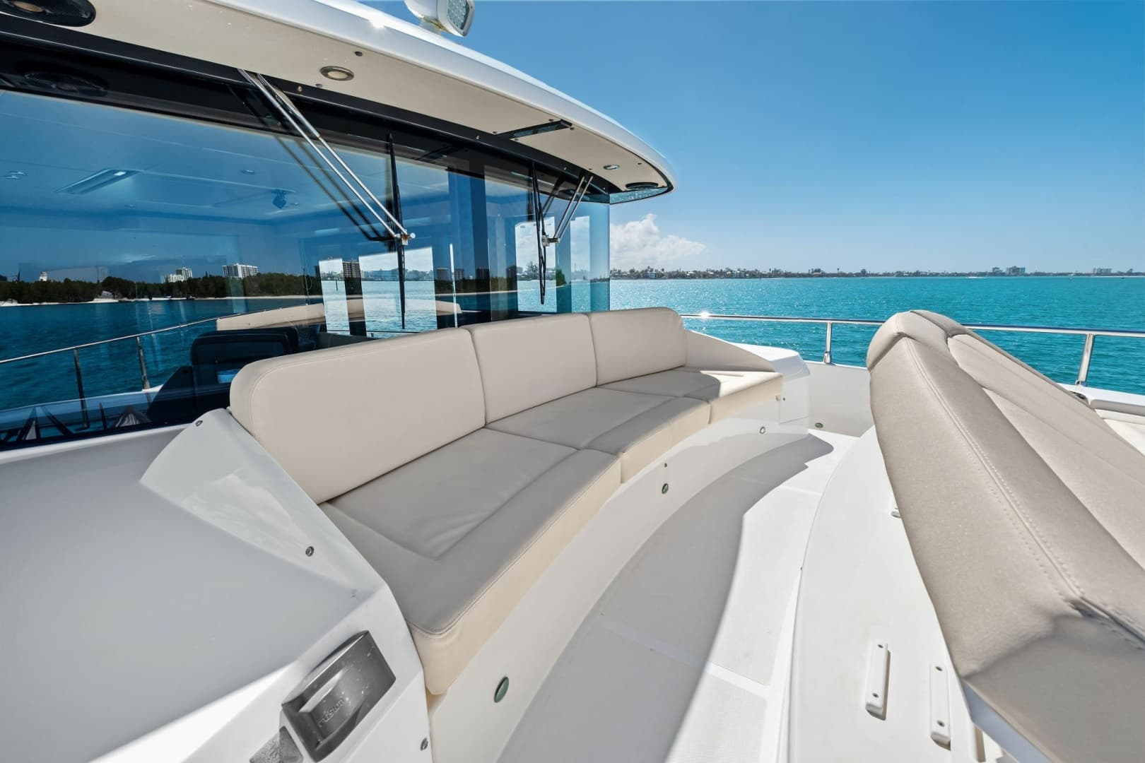 2019 Absolute 52 Navetta