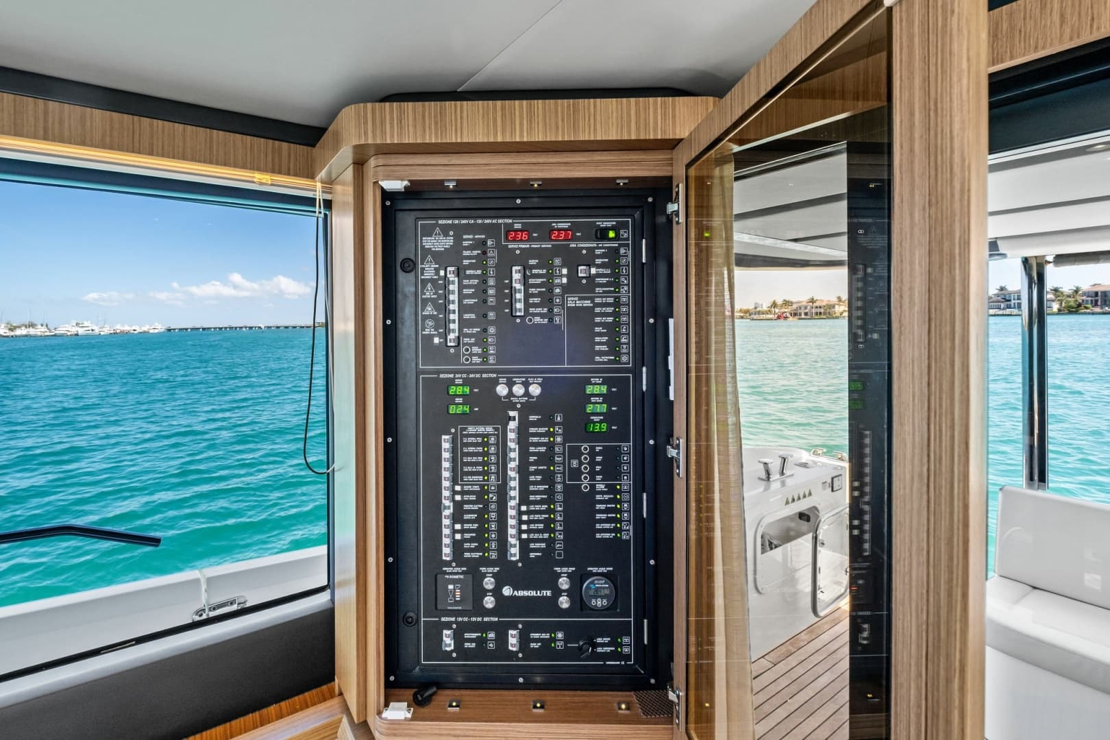 2019 Absolute 52 Navetta