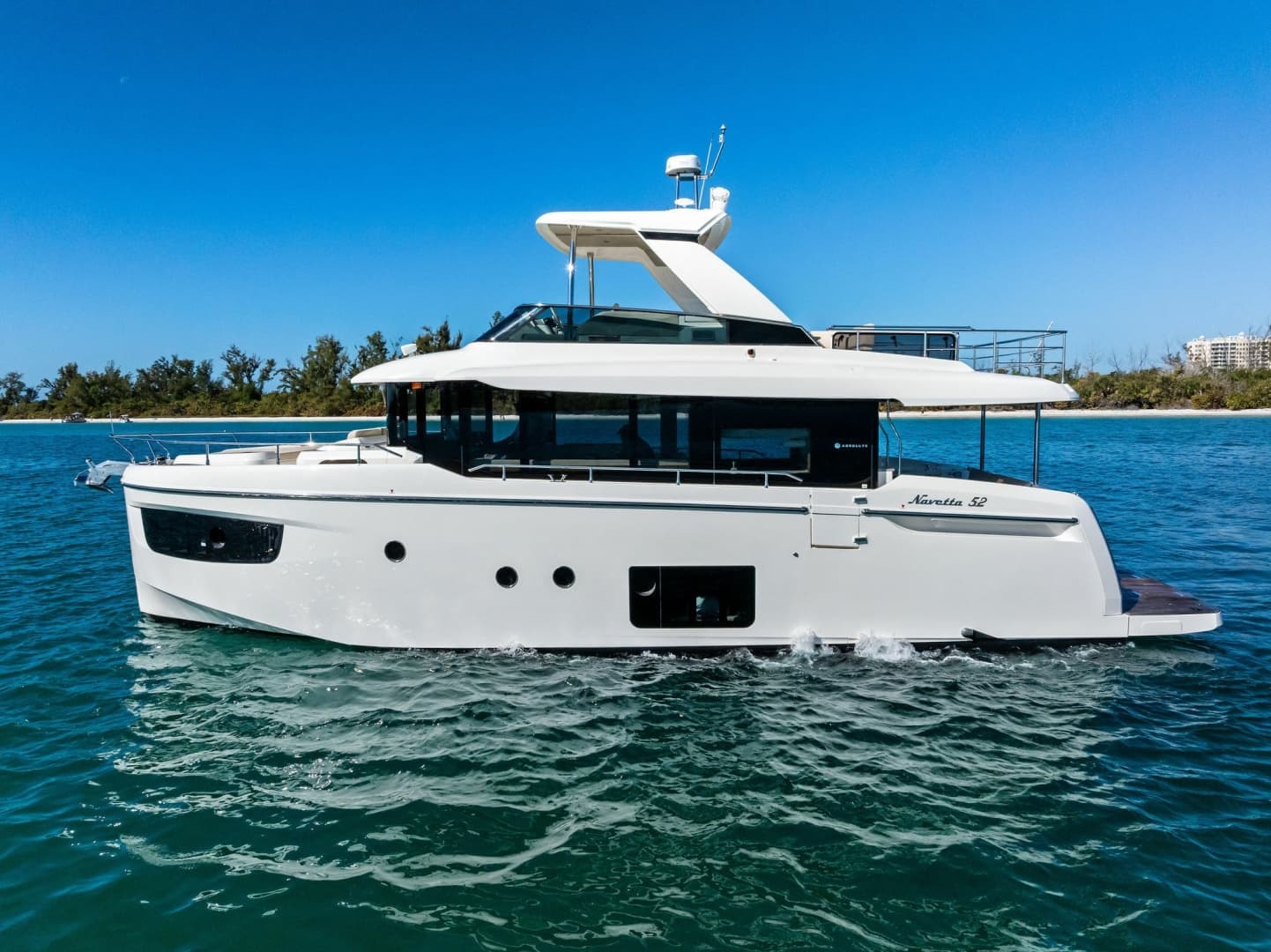 2019 Absolute 52 Navetta