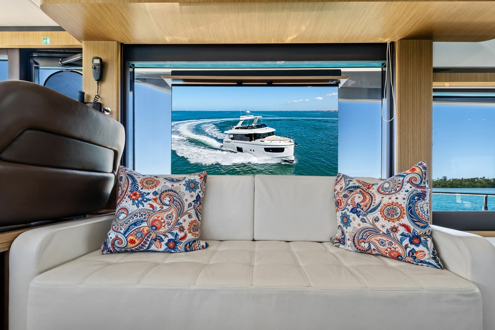 2019 Absolute 52 Navetta