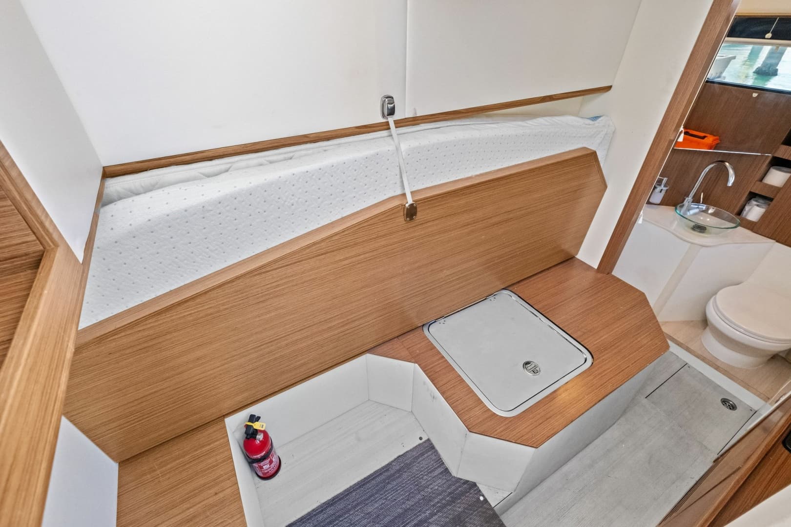 2019 Absolute 52 Navetta