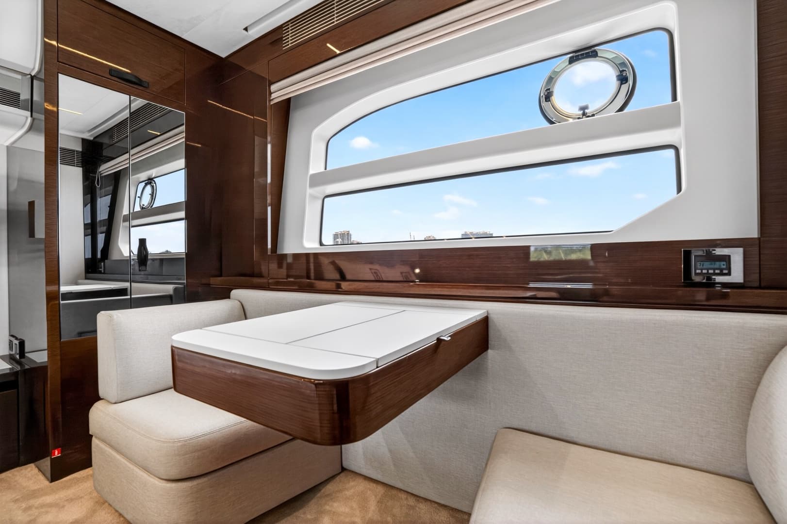 2023 Prestige 590