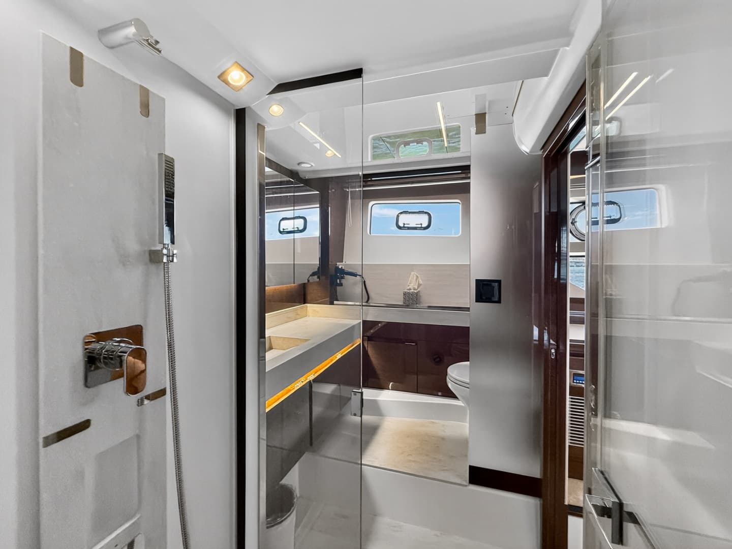 2023 Prestige 590