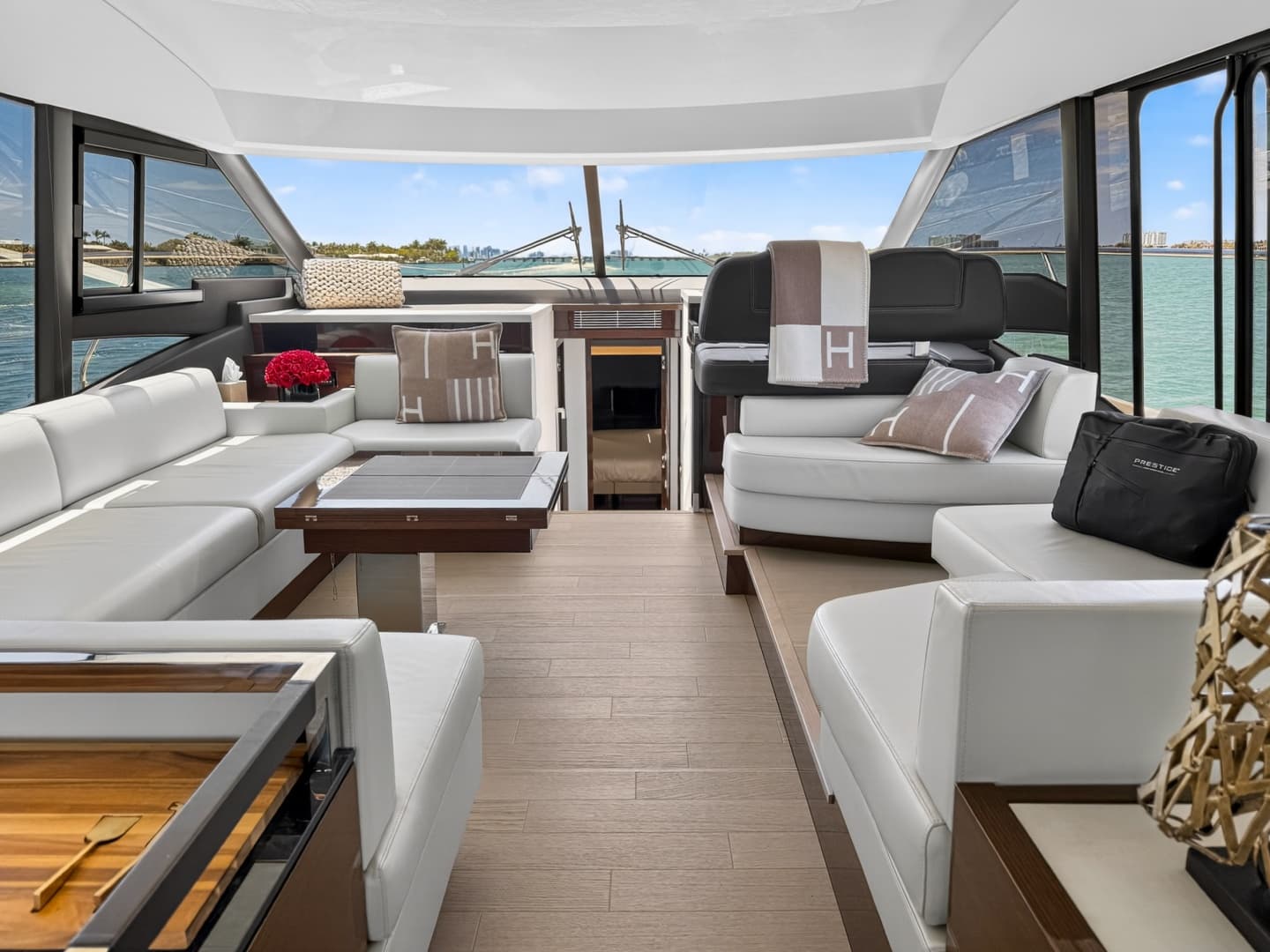 2023 Prestige 590