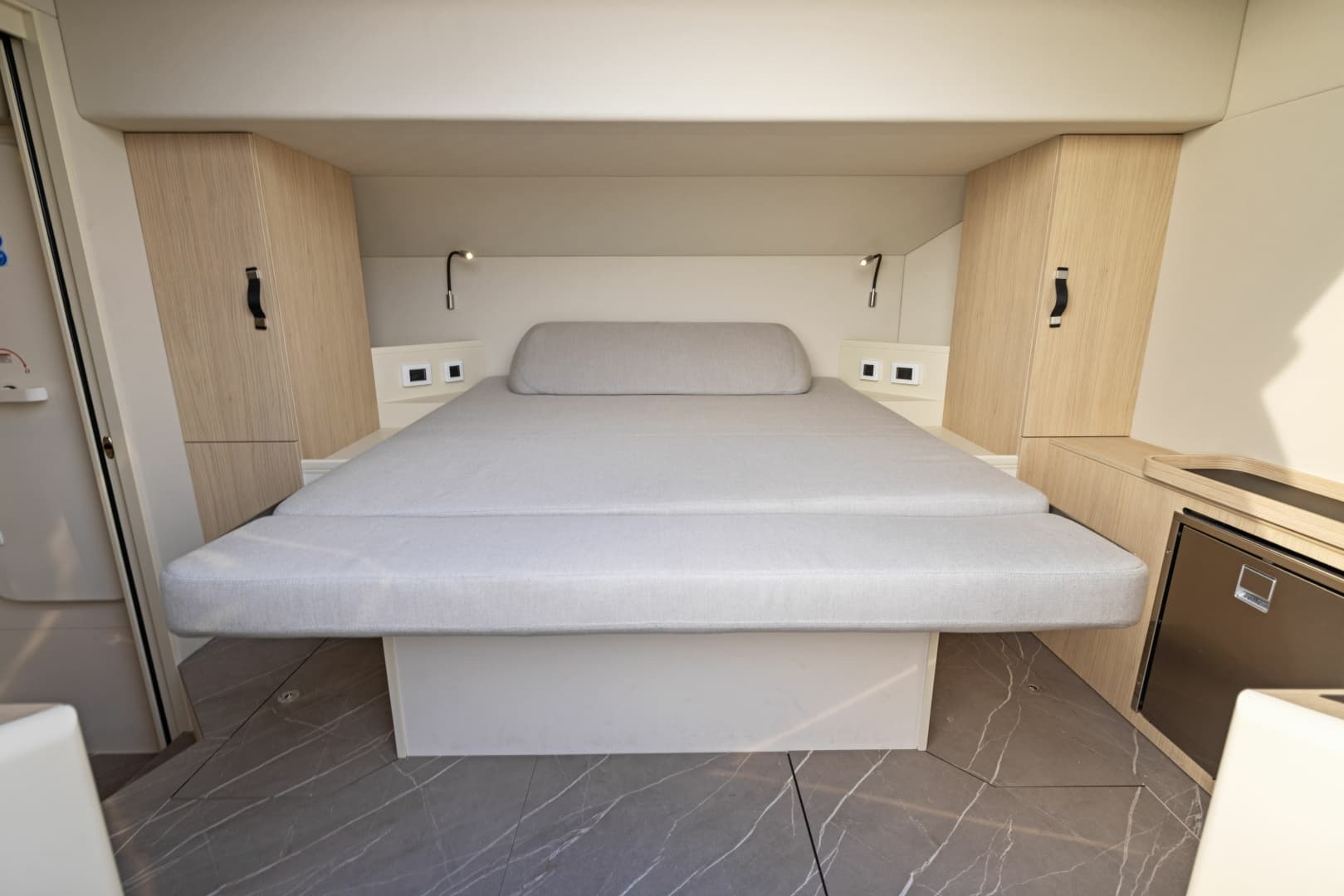 2024 Absolute Navetta 64