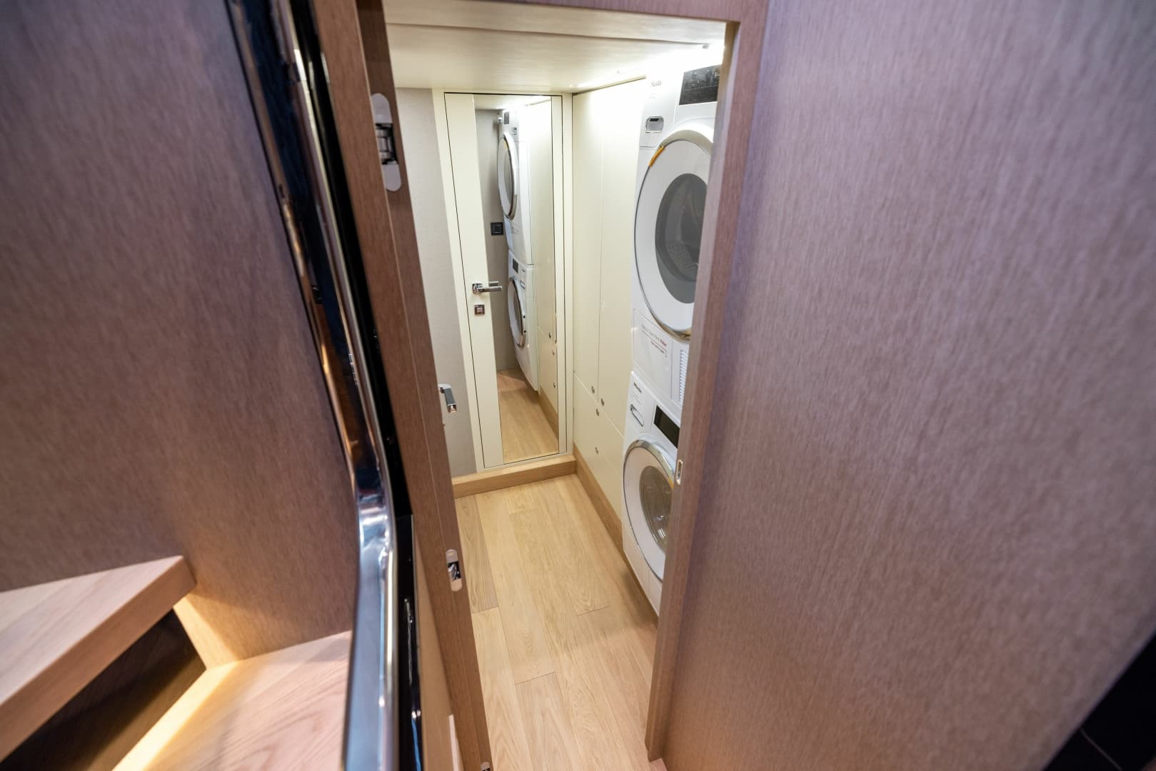 2024 Absolute Navetta 64