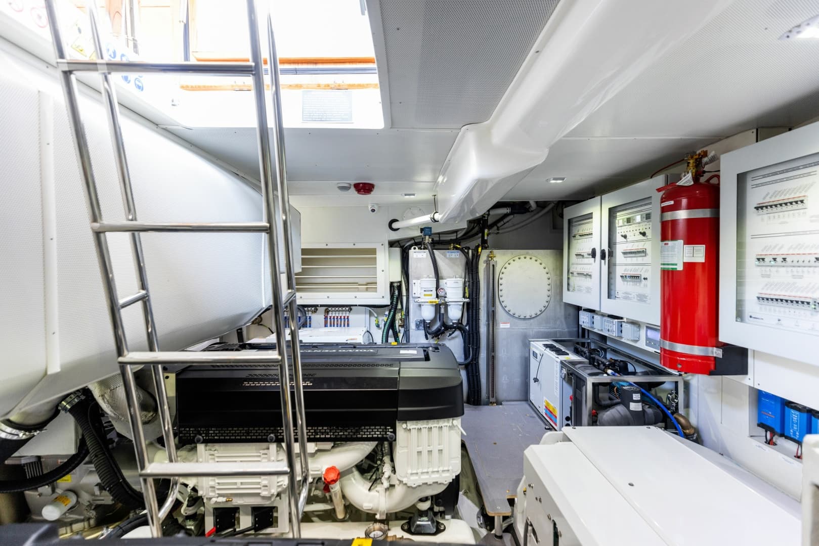 2024 Absolute Navetta 64