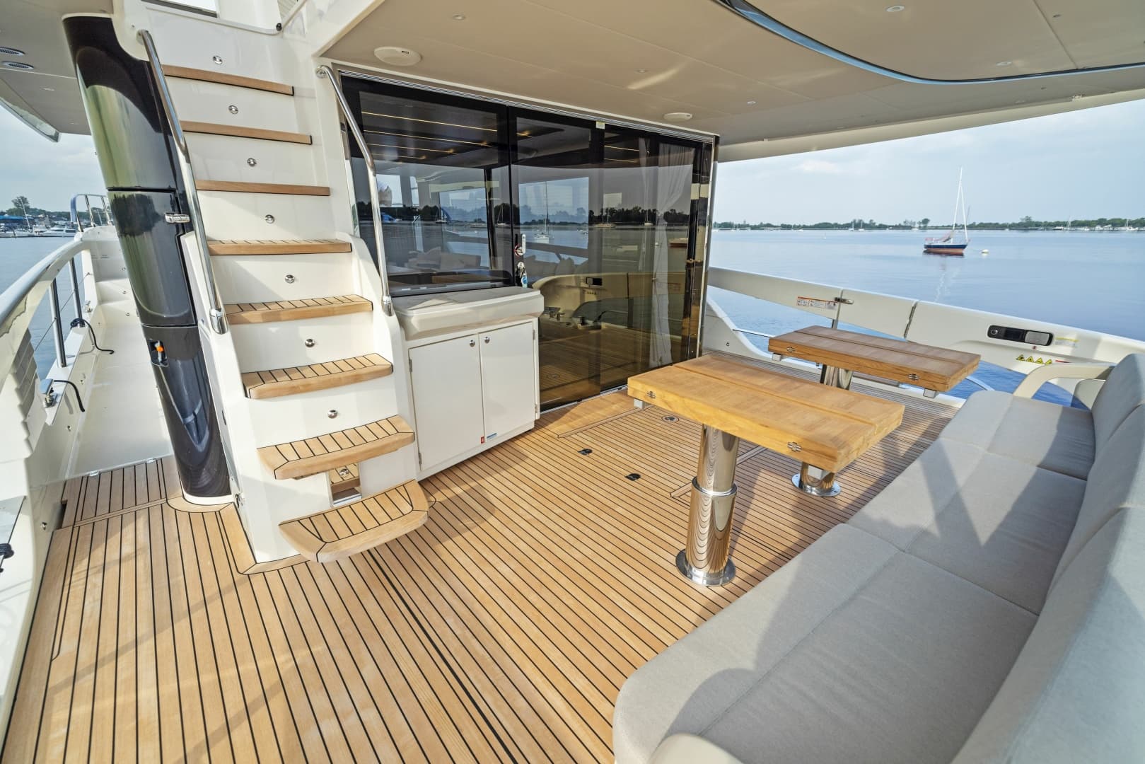 2024 Absolute Navetta 64