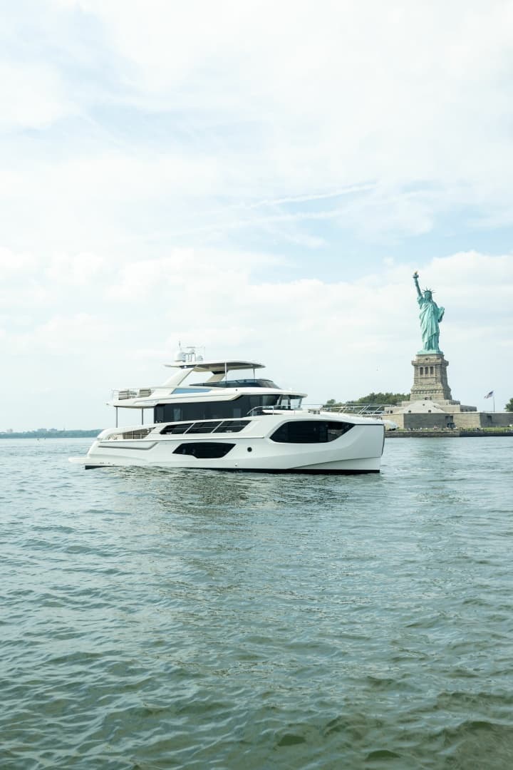 2024 Absolute Navetta 64