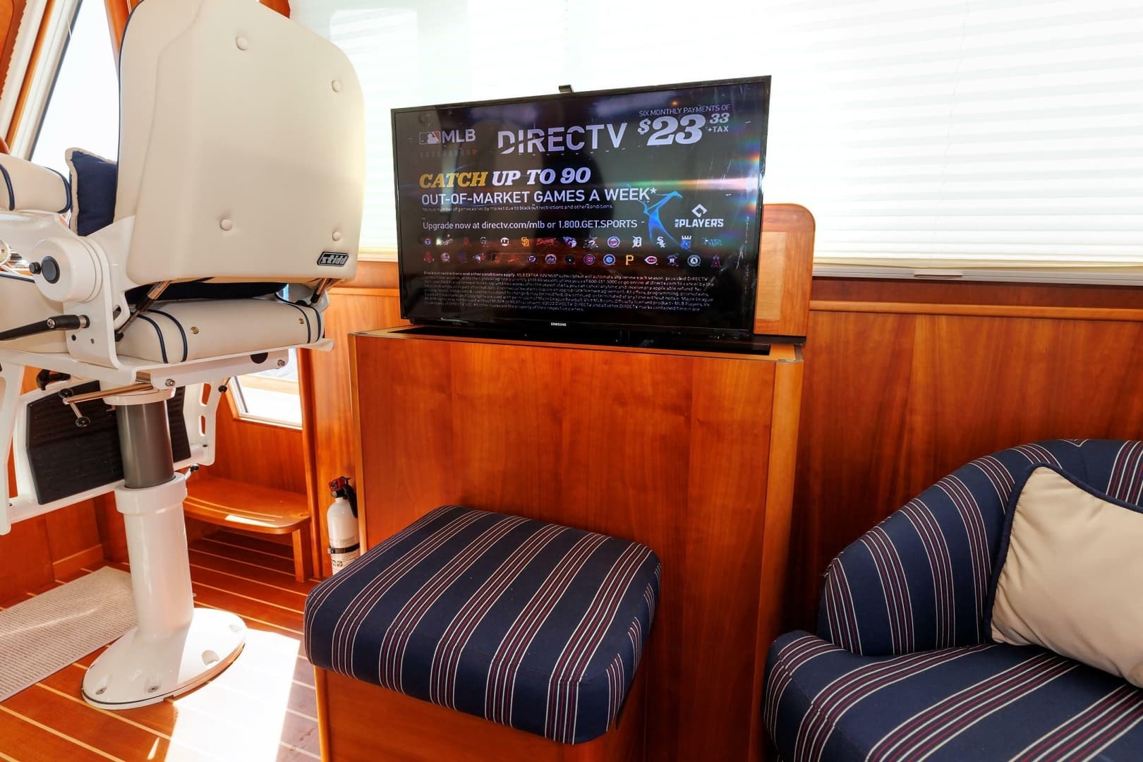 2016 Sabre 42 Fly Bridge Sedan