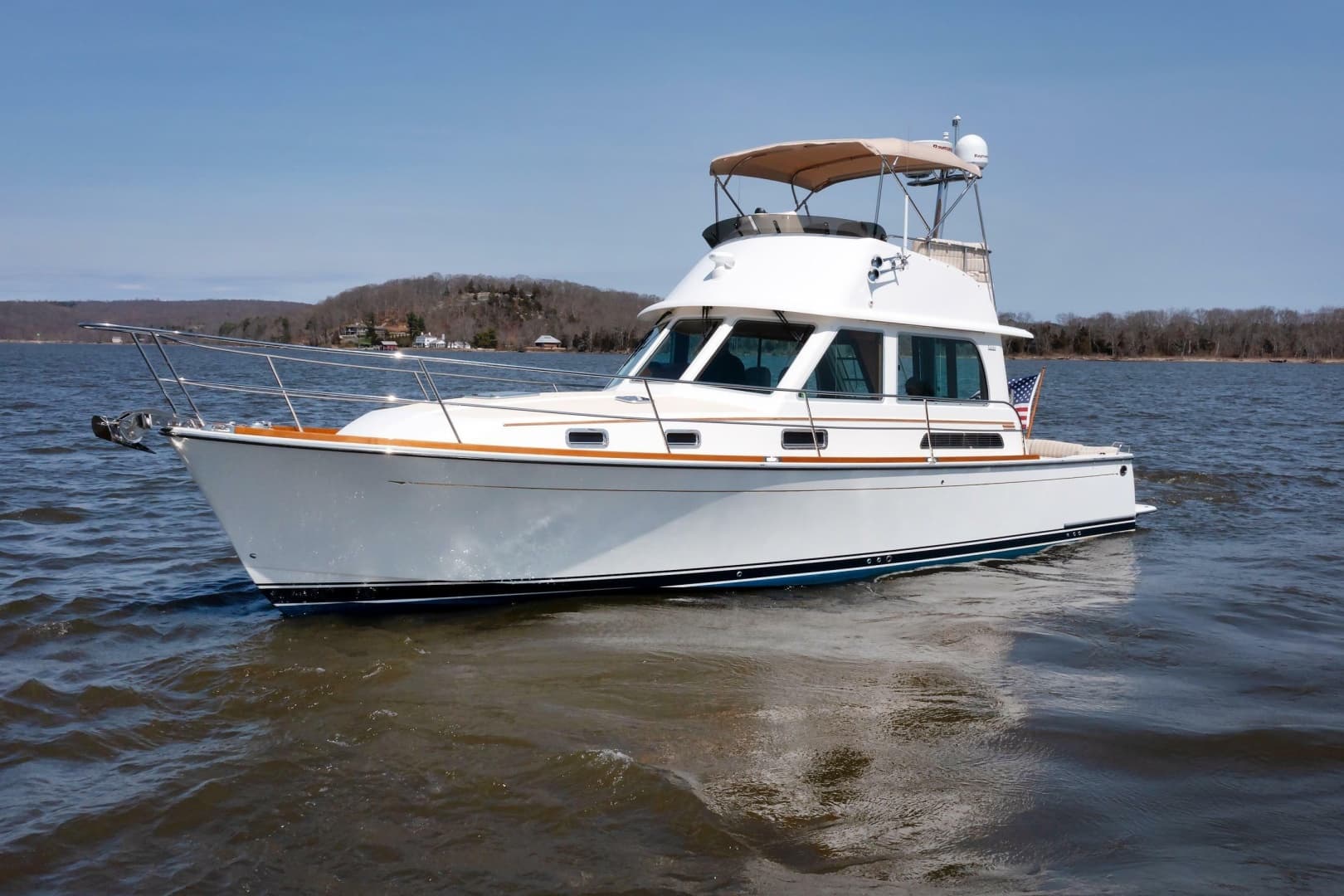 2016 Sabre 42 Fly Bridge Sedan