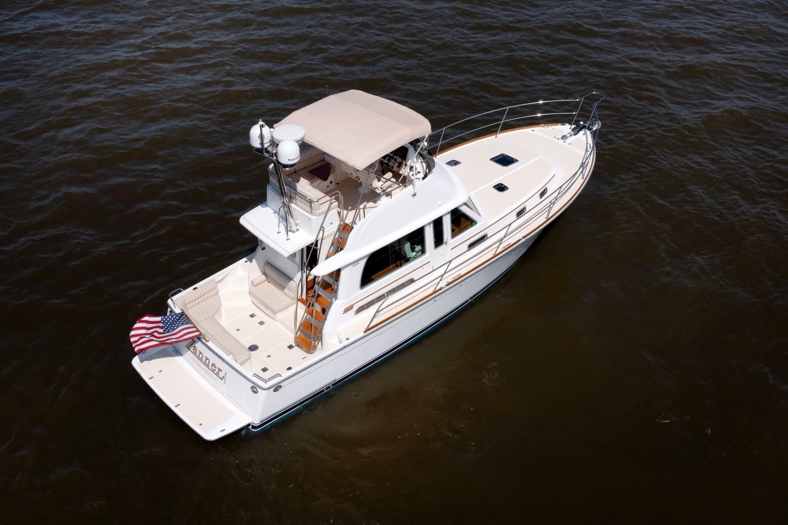 2016 Sabre 42 Fly Bridge Sedan