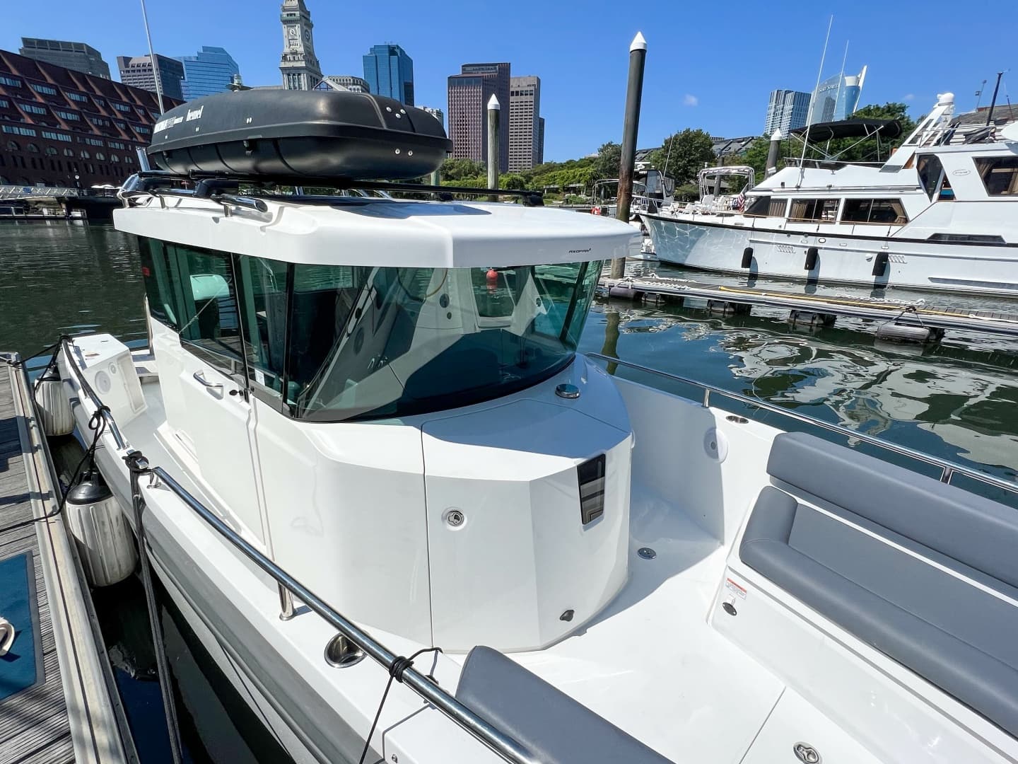 2020 Axopar 28 Cabin