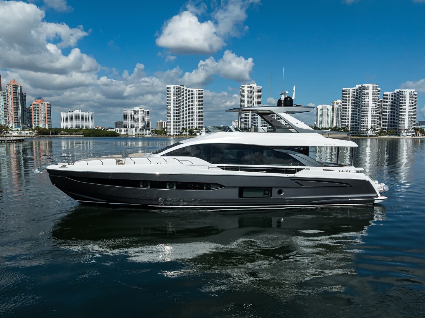 2024 Azimut Fly 78