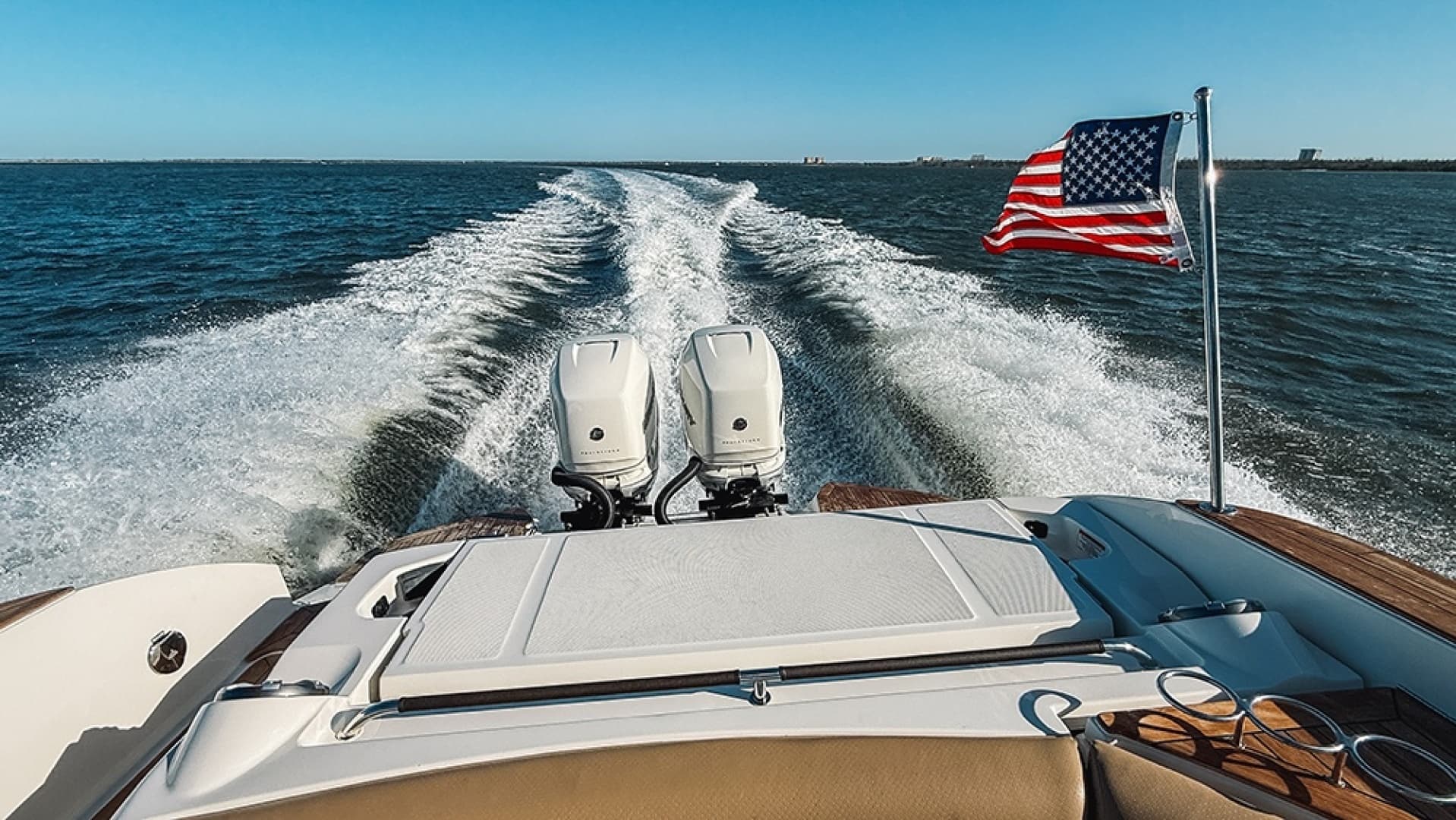 Transom aft facing lounger folded