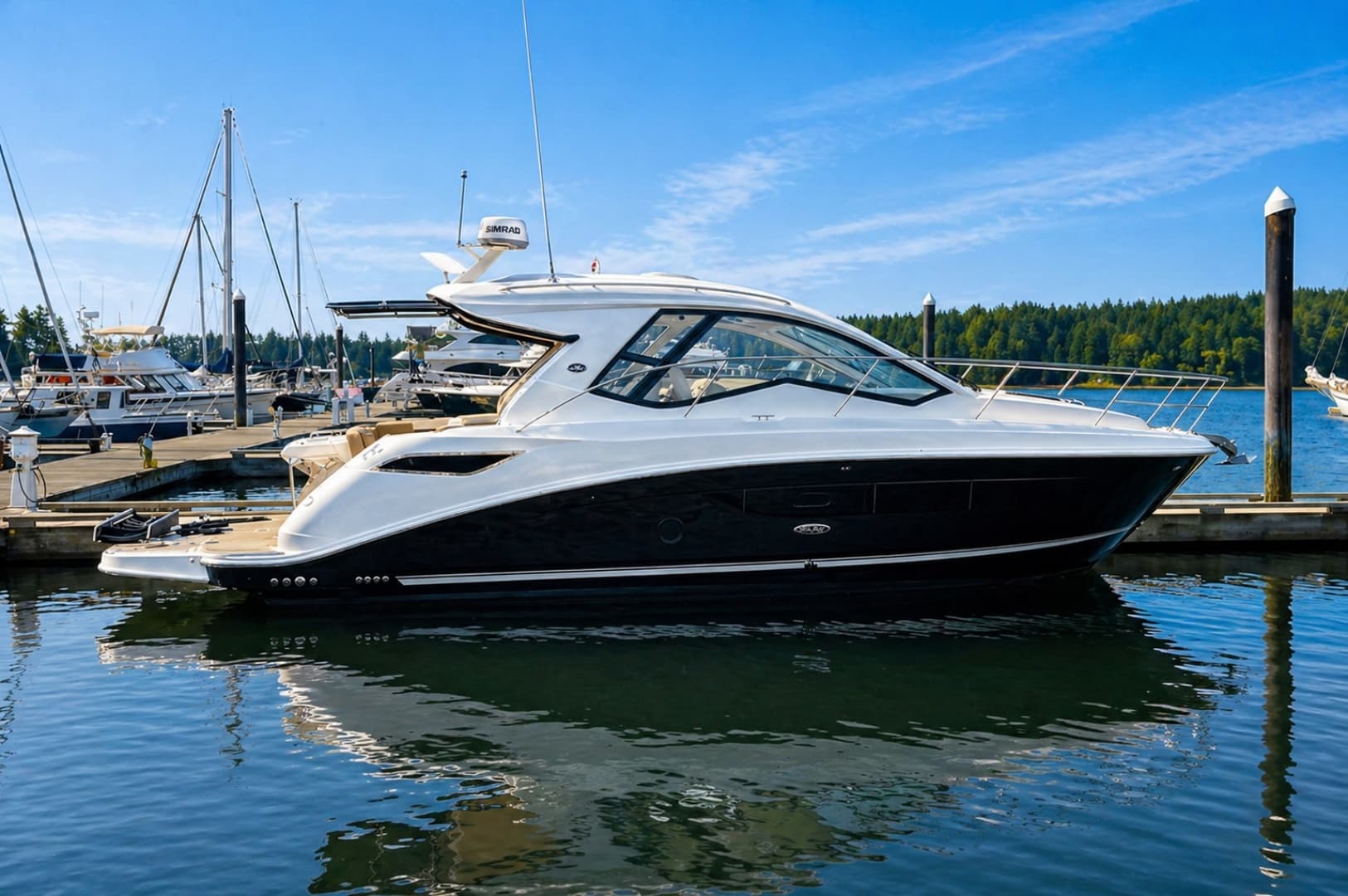 2019 Sea Ray Sundancer 350 Coupe